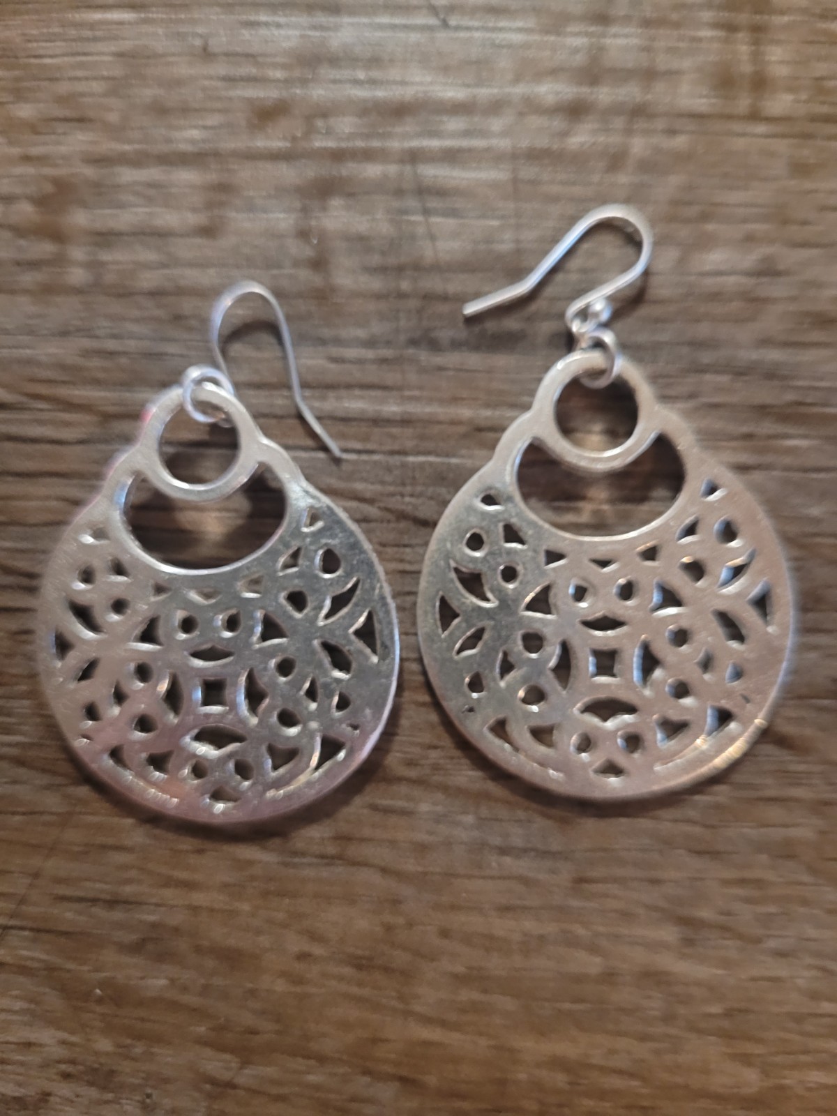 Southwestern Style Filligree Open Work Silvertone Earrings Pierced Dangle Hook