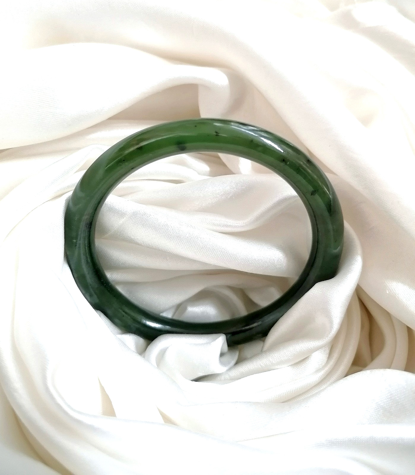 BEAUTIFUL ANTIQUE AUTHENTIC GREEN JADE RING BRACELET, CHINA, 1900.