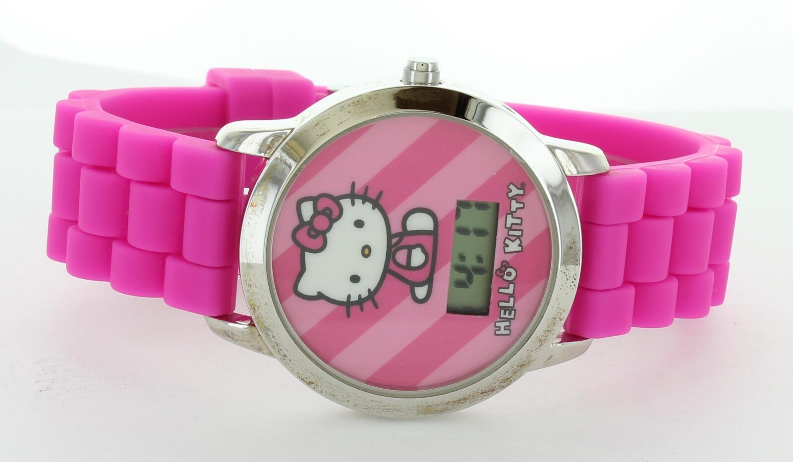 new old stock Hello Kitty LCD Watch with collectable hello kitty box msrp $30