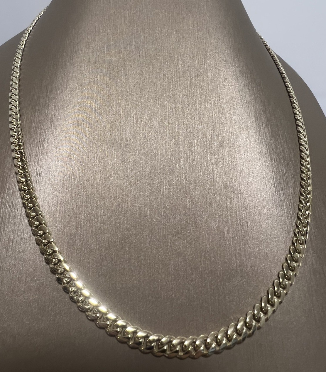 Men’s Solid 14k Yellow Gold Miami Cuban Link Chain 5mm Necklace 20” Approx. 39G.