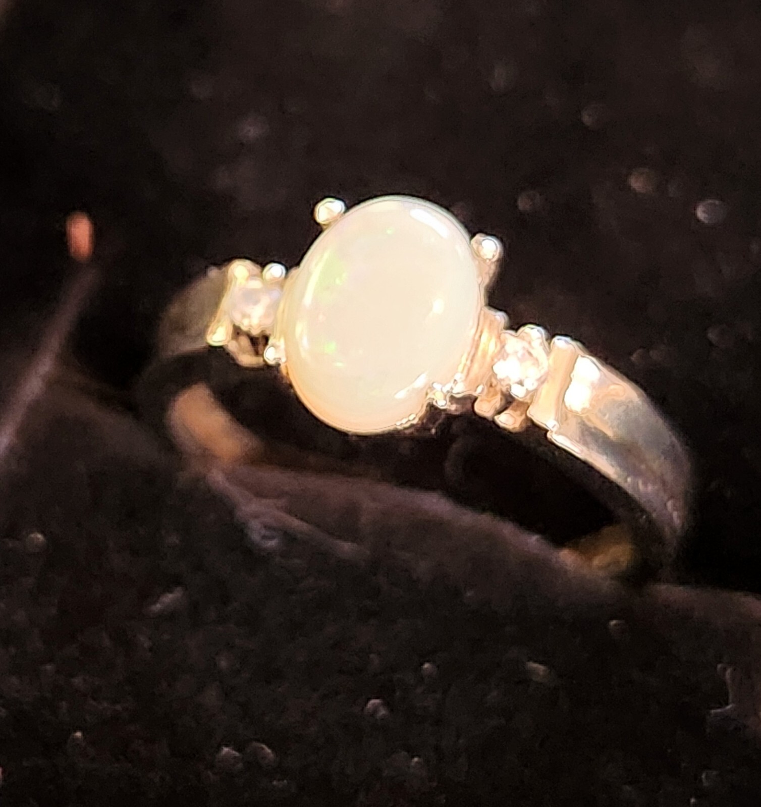 Opal Ring Silver .925 band prong setting approx size 8 / 56-58mm