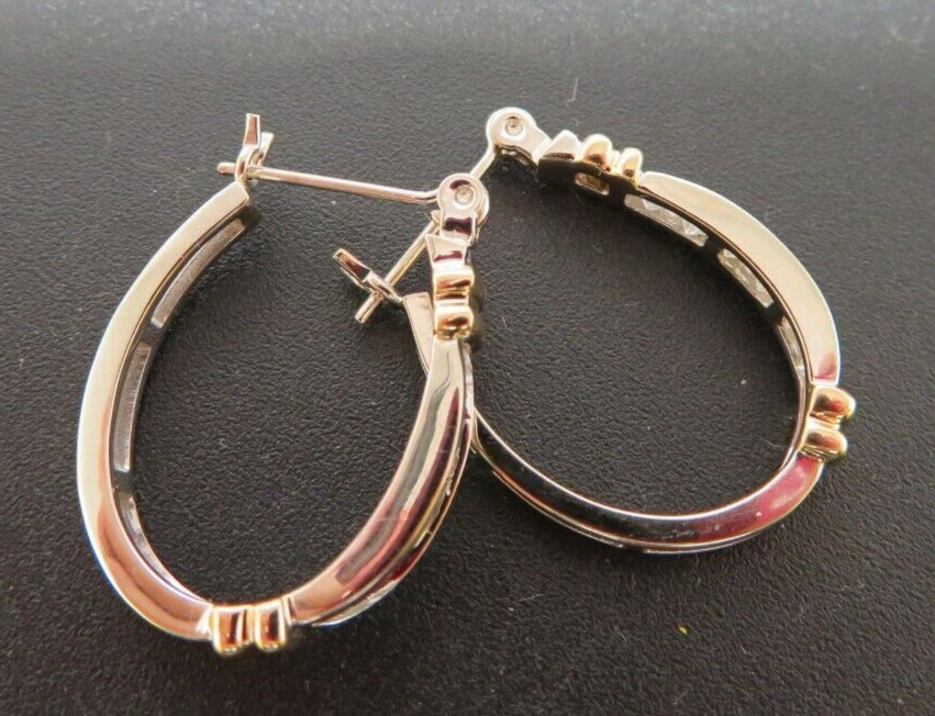 14KK 2TONE DIAMOND HOOOP EARRINGS 0.25 tcw 3.66 grams (AI-2359)