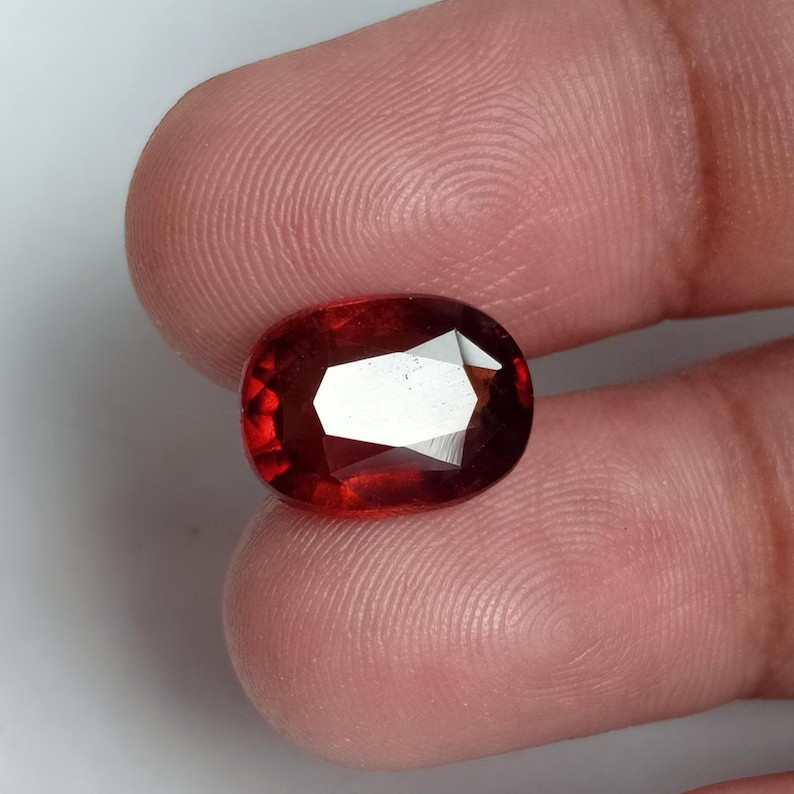 NATURAL Mozambique Hessonite Garnet Oval Earth Mined Loose Gemstone 6.65 Ct