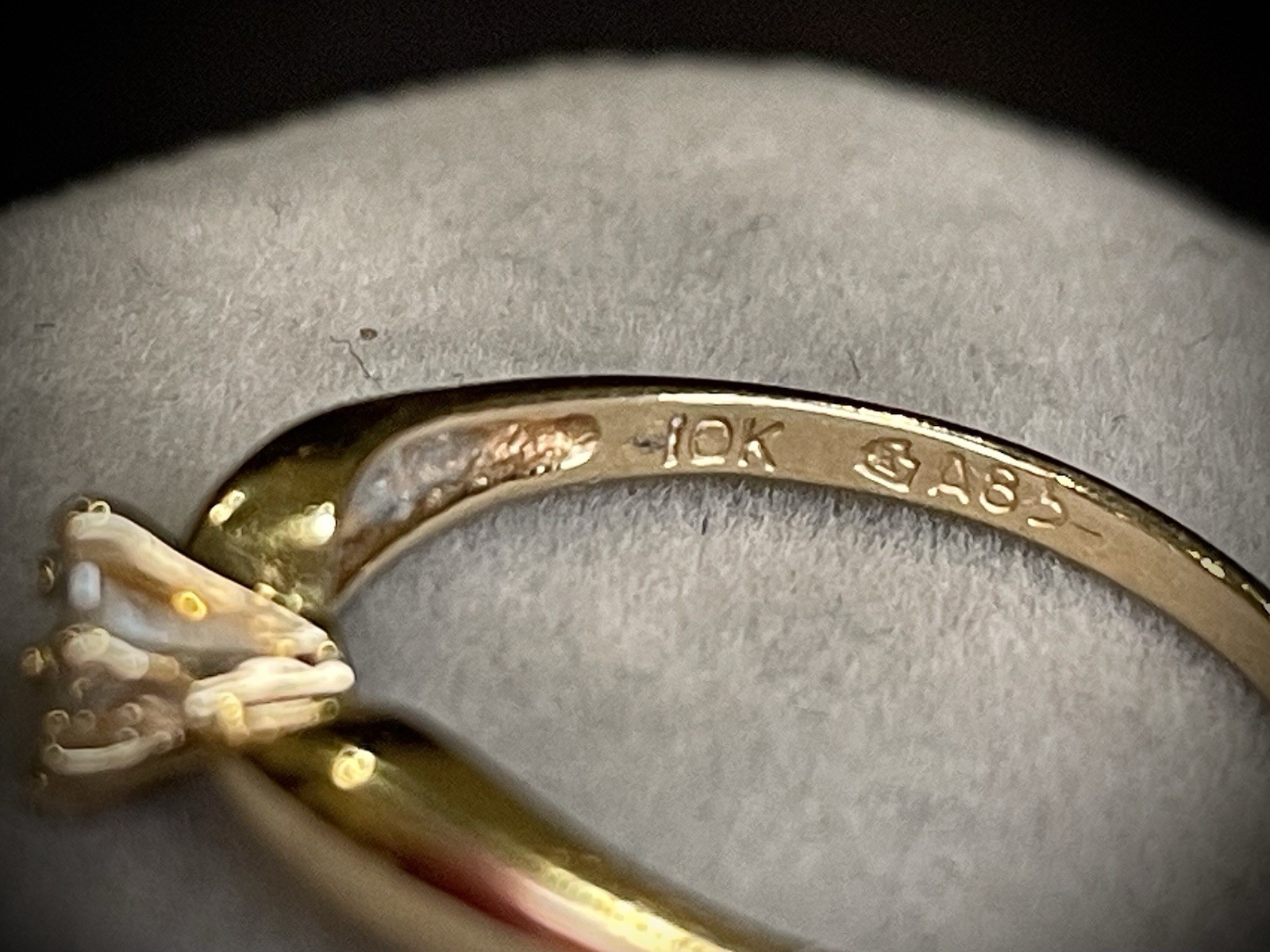 Gabriel & Co. Diamonds & Gold ~~ Literally the Cutest Ring ~~ Size 5.5