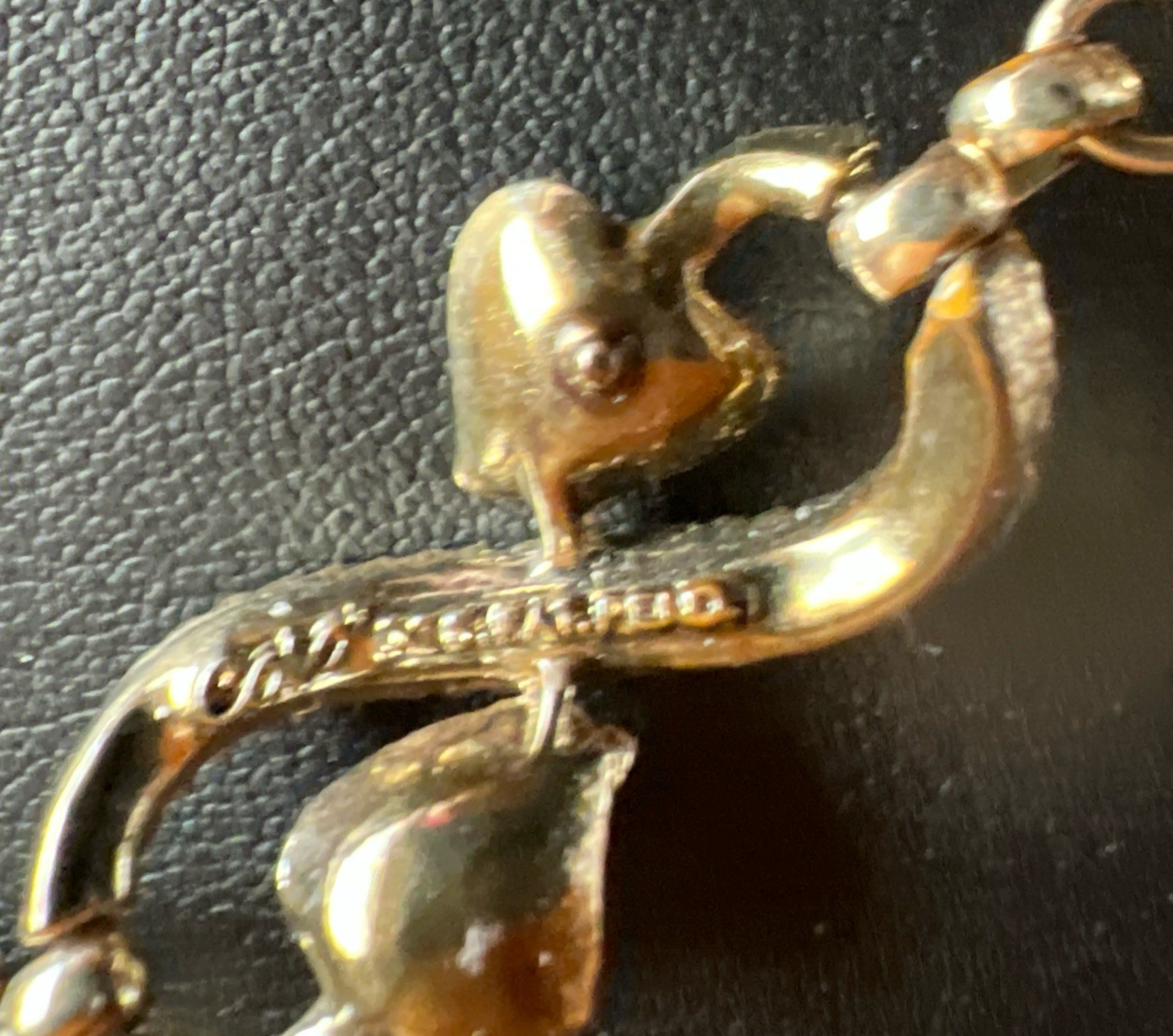 Vintage Coro Cream Necklace Gold-tone Stamped Des Pat. Pend 40s-50s 16 In