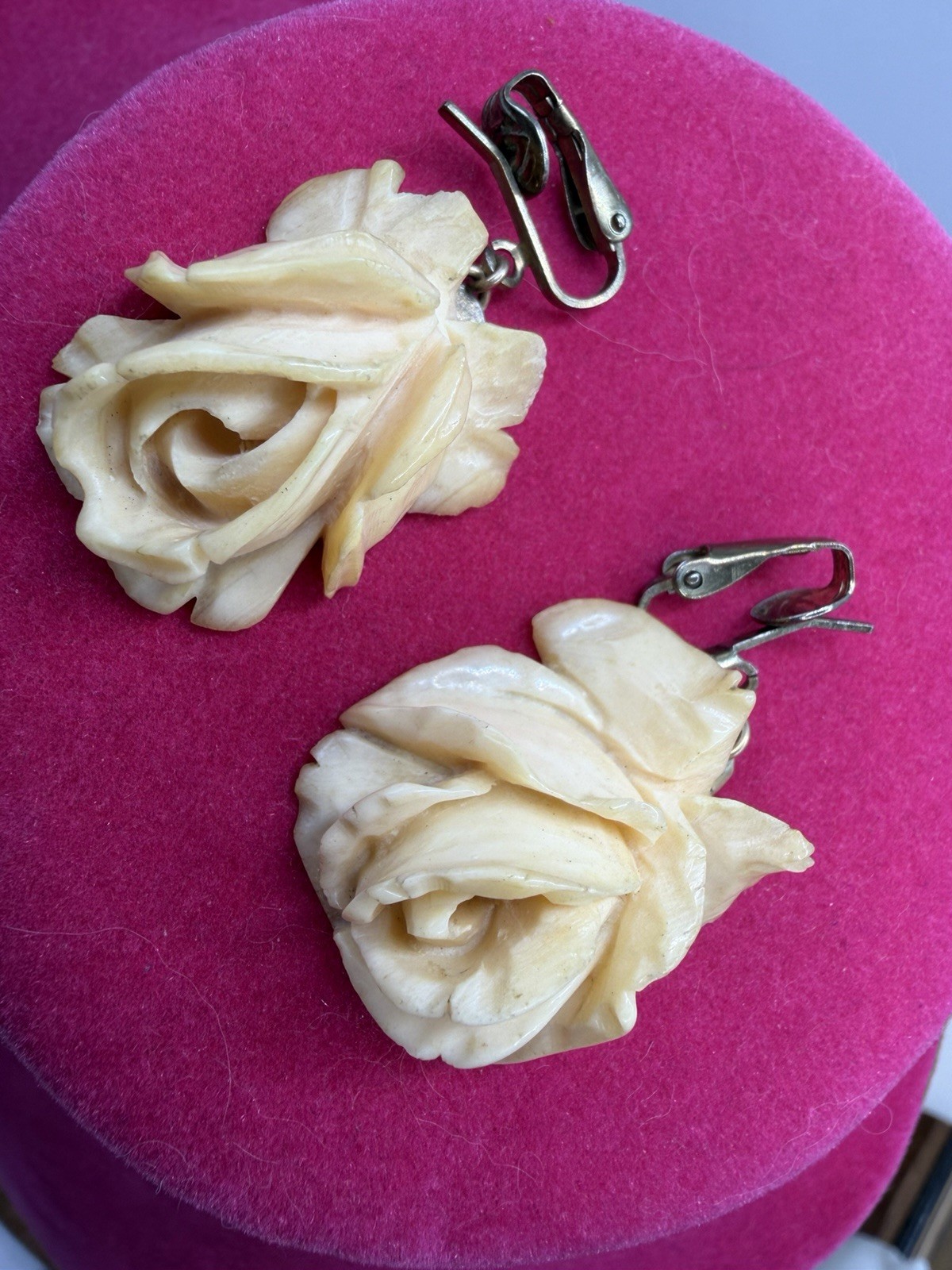 Vintage Chinese Export Carved Bovine Bone Rose Necklace and Drop Earring Set
