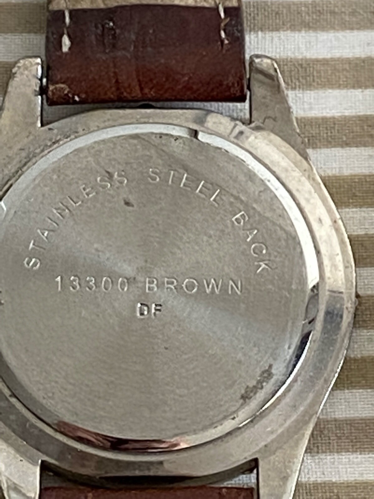8 Unisex Watches – not working