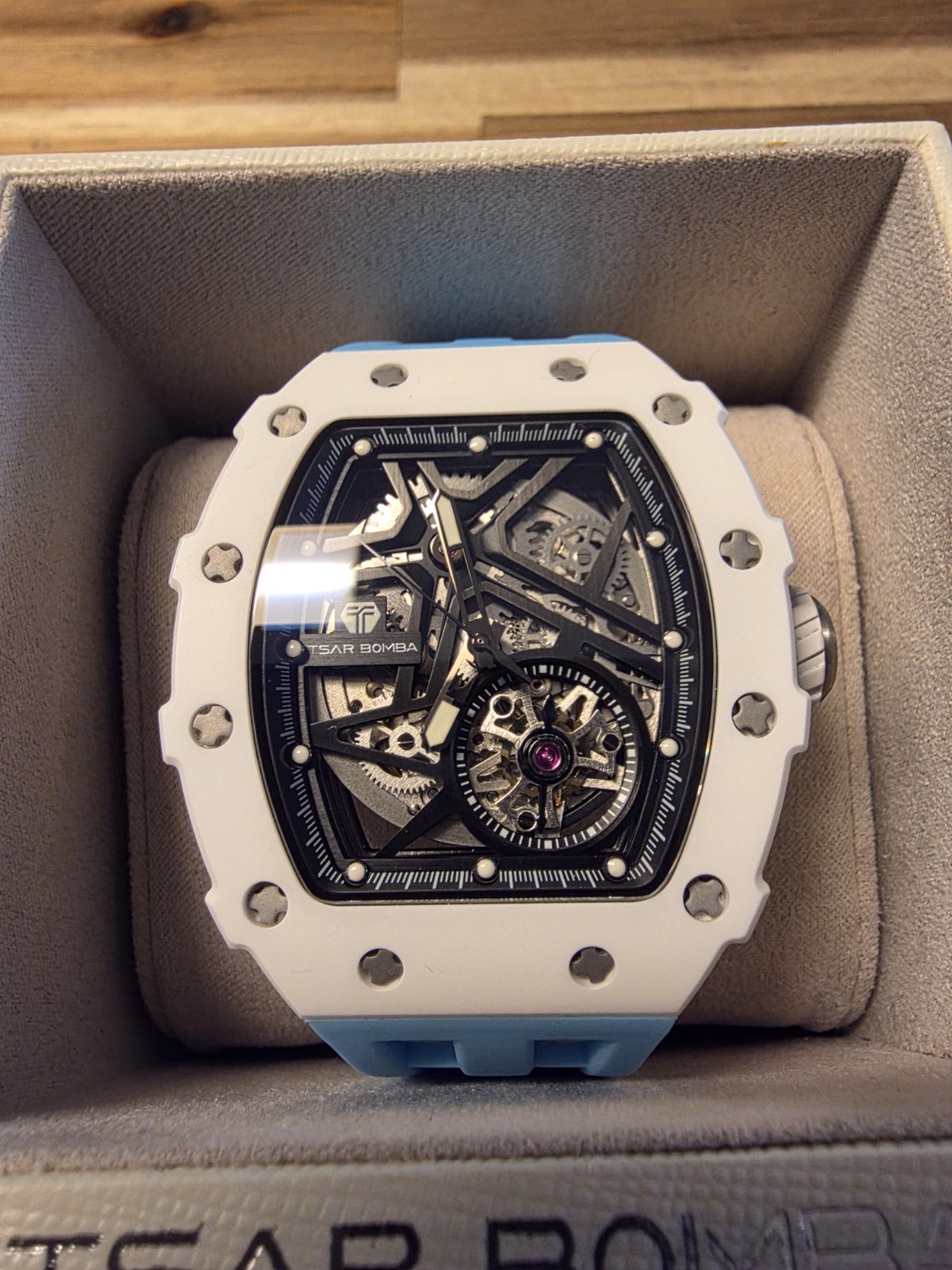 Tsar Bomba TB8209C Automatic Skeleton Sapphire Crystal Ceramic Watch Full Set