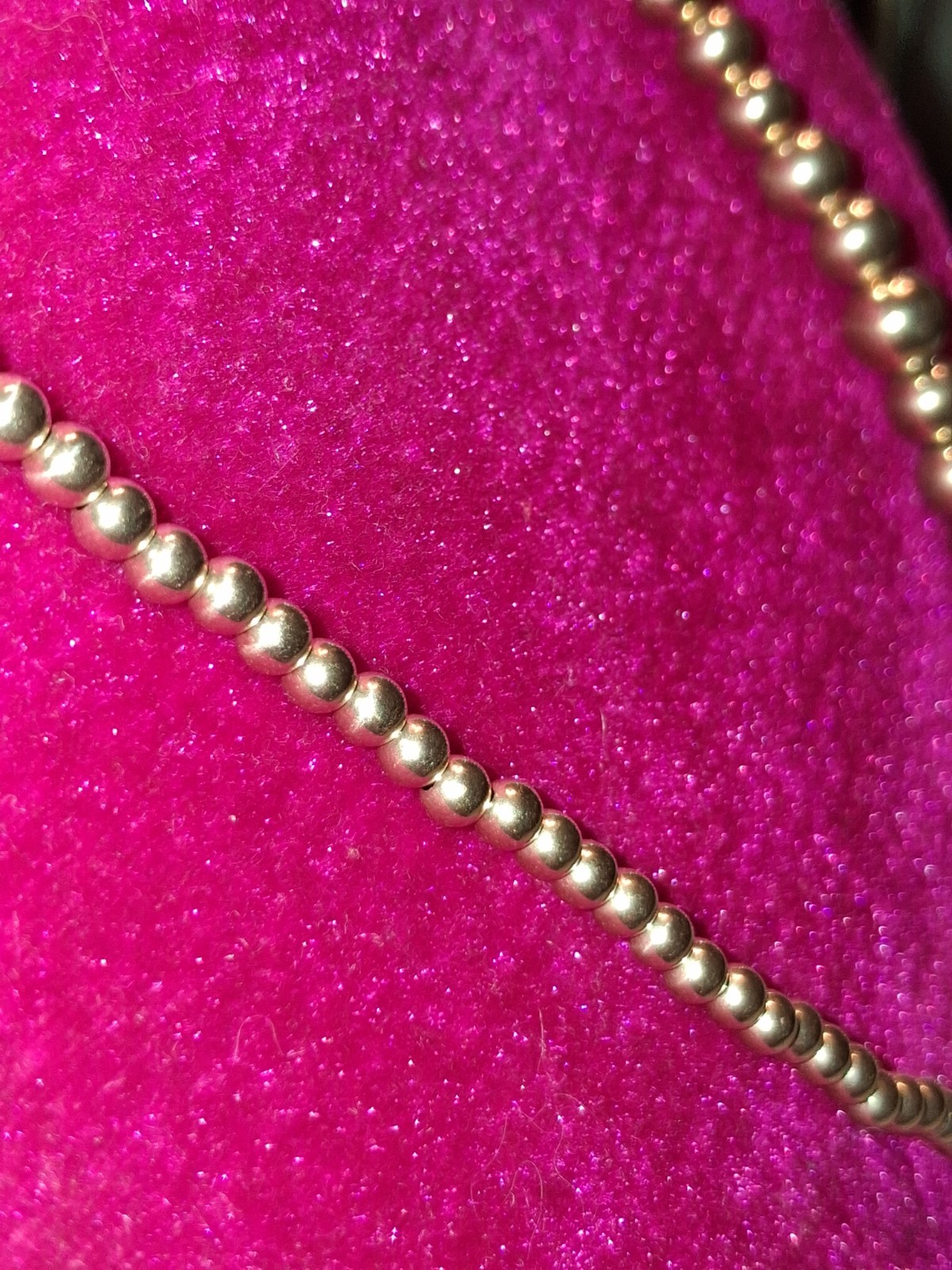 10k Gold Ball Beaded Necklace 3.44 Grams MEASURES 17 Inches