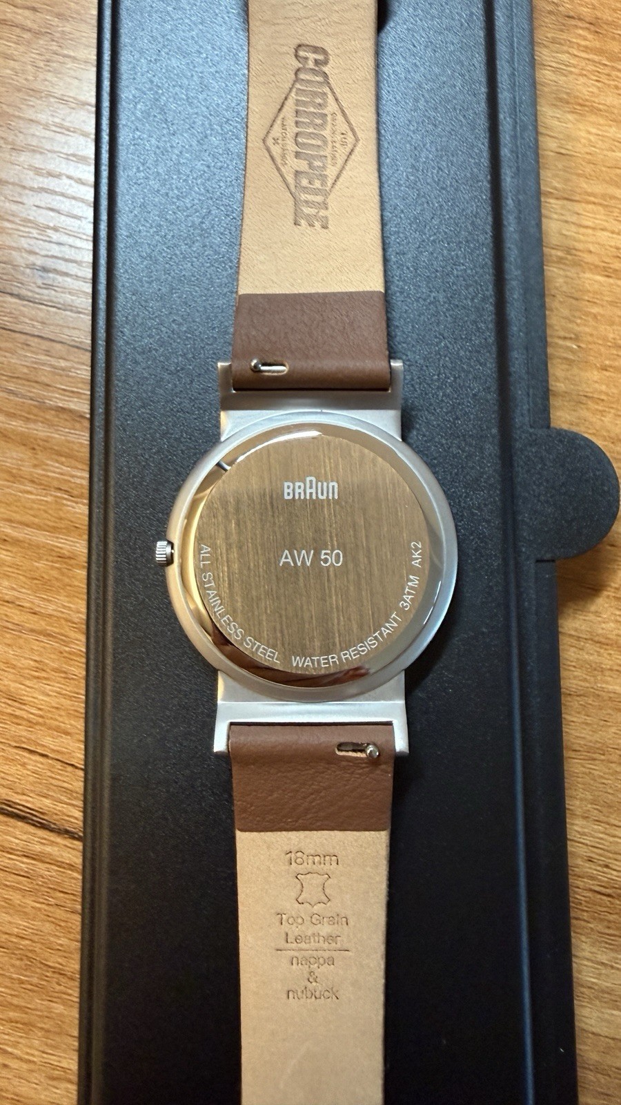 Braun AW 50 – Iconic German minimalism design.