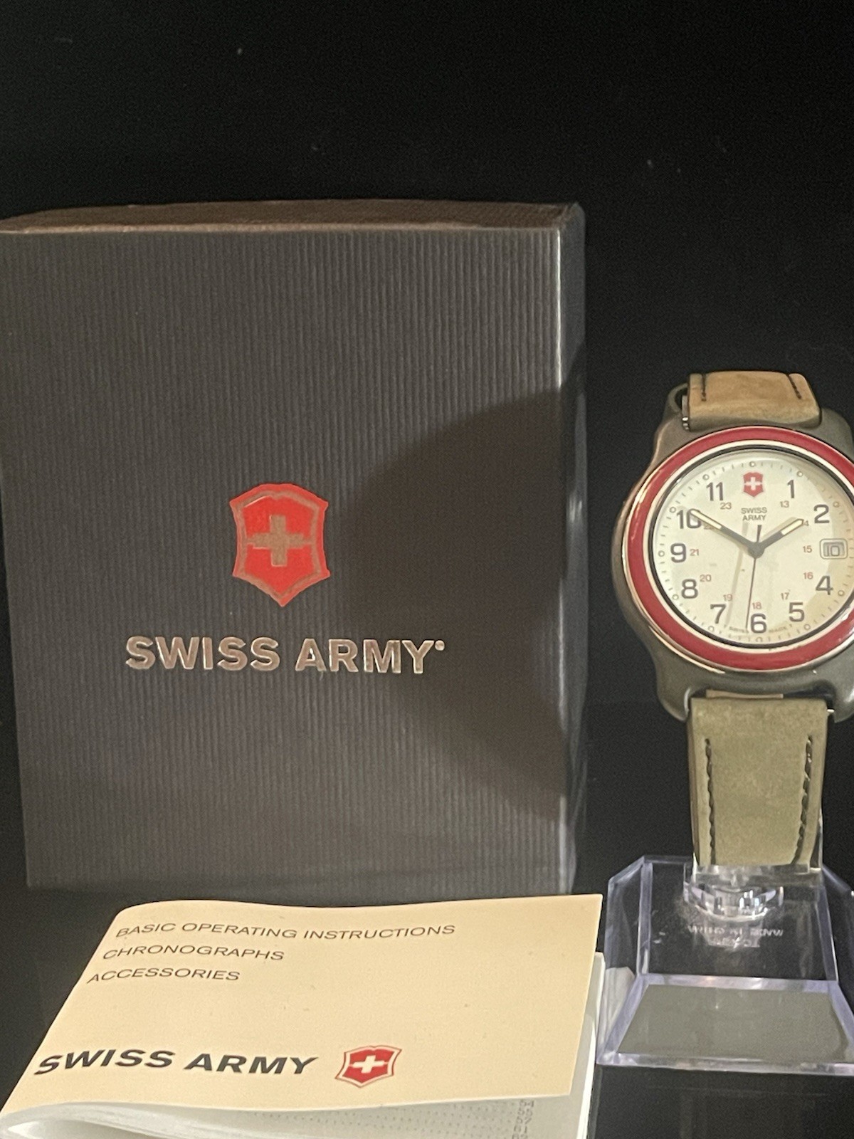 Vintage Swiss Army Marlboro Adventure Team Quartz Field Watch Box Papers 36mm