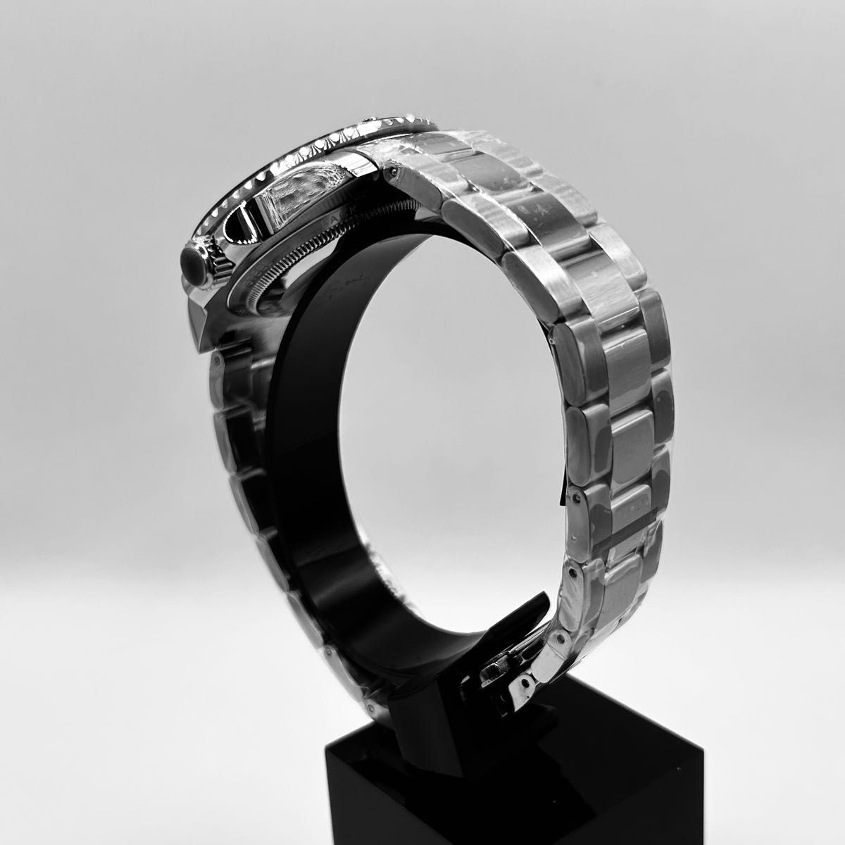 Brand New Belt Adjustment Diver’s MOD Black Dial Black Simple Quartz Silver