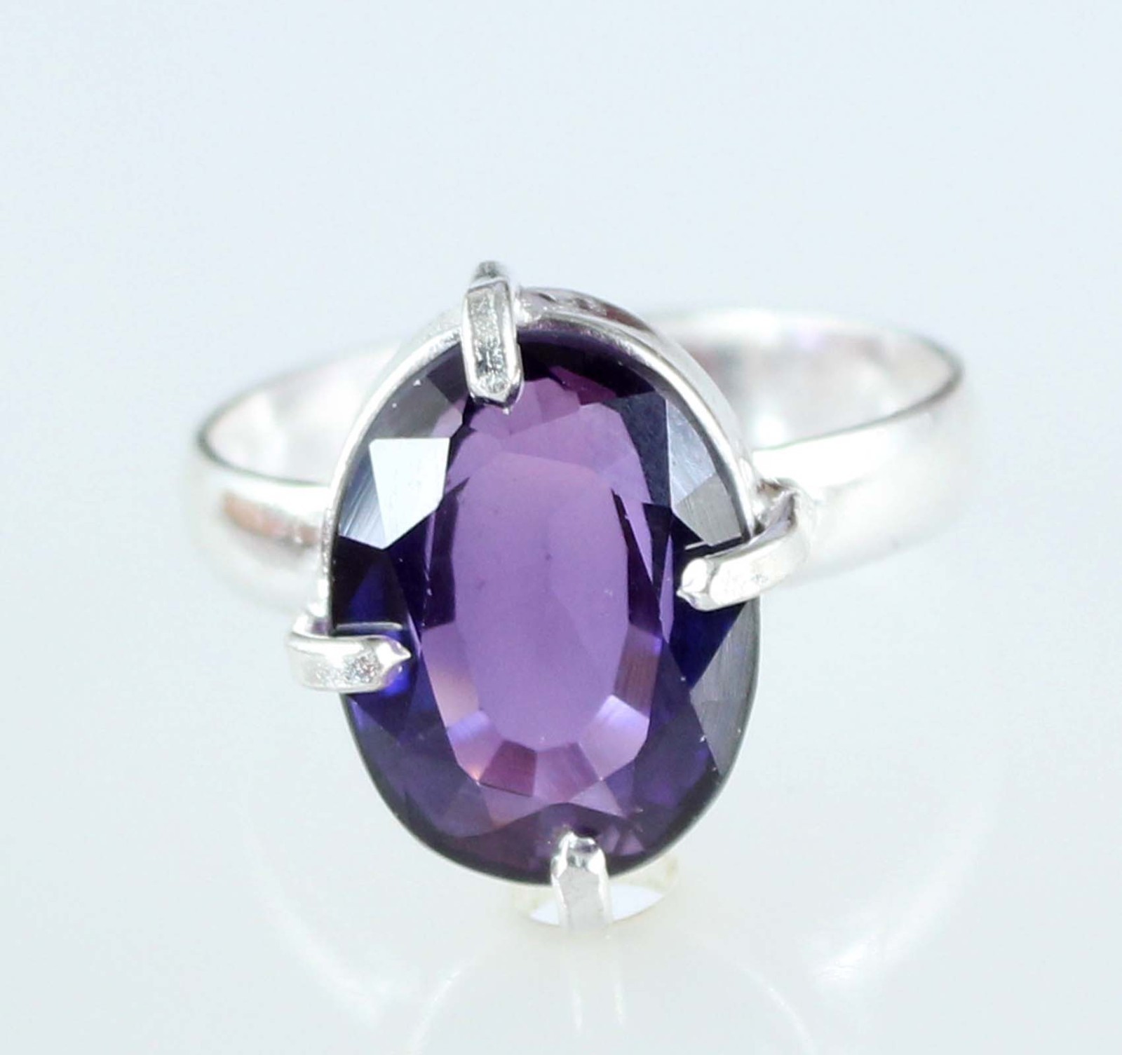 Gemstone Astrological Ring 9.75 Ct Natural Oval Boysenberry Sapphire Certified