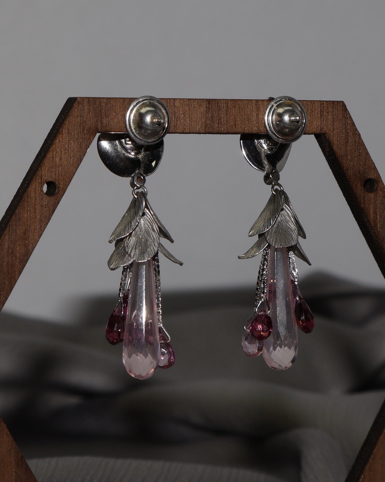 18k White Gold Pink Tourmaline & Diamond Floral Earrings 8.7G / 1.7in