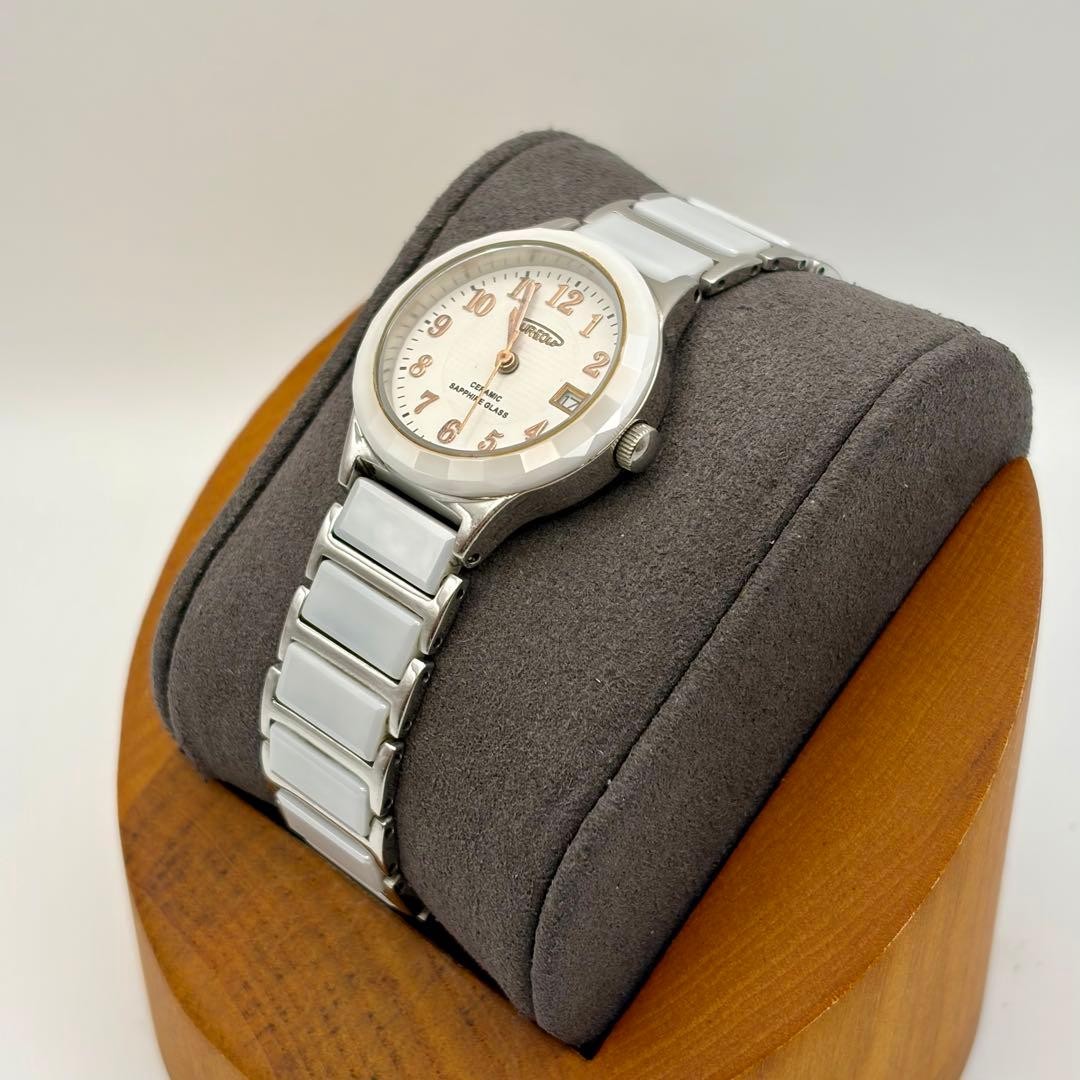 Aureole Quartz White Dial Wristwatch