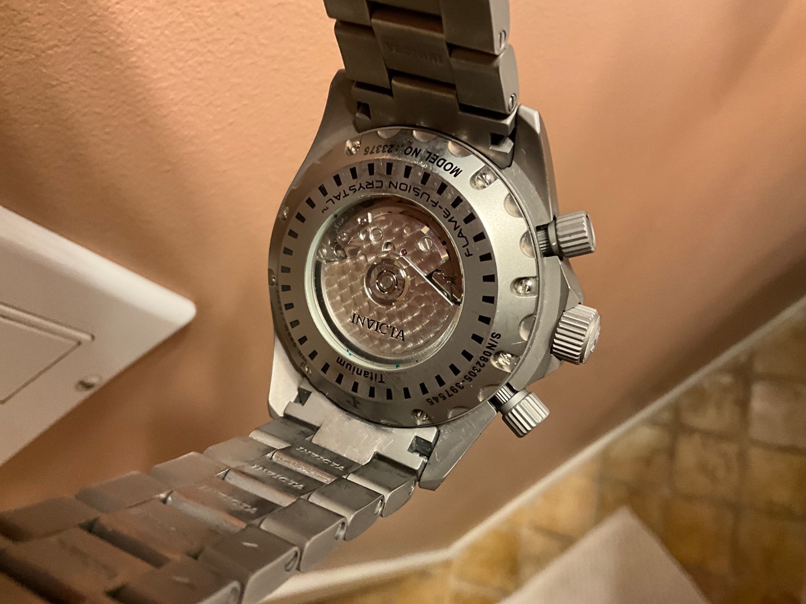 INVICTA SWISS MADE RESERVE PRO DIVER MODEL 23375 TITANIUM 25 JEWEL VALJOUX 7750
