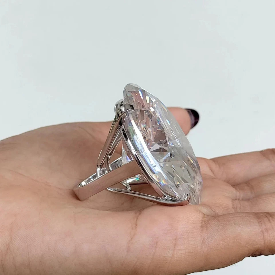 RARE 115.00 Ct Treated Round Cut White Diamond Solitaire Ring in 925 Silver