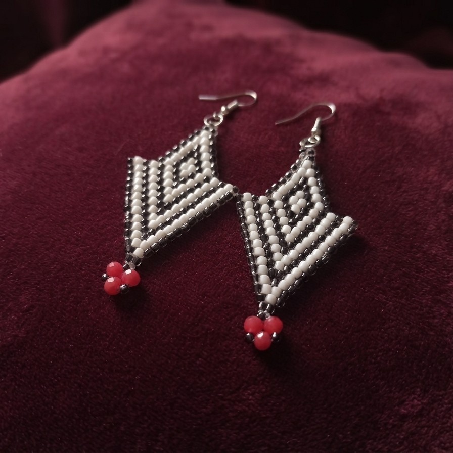 Handmade Ethnic/Boho/Africa Crystal Triangle Earrings White Black Red