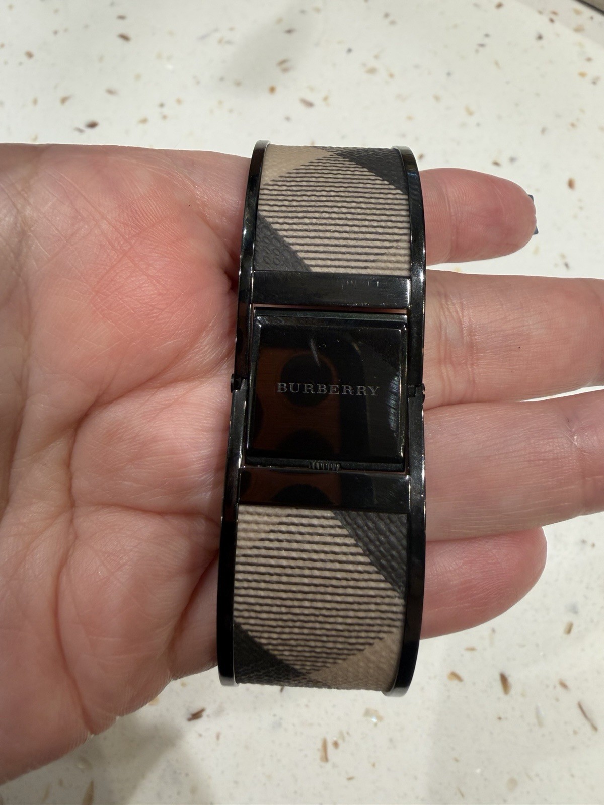 Burberry Cuff Women’s Swiss Made Quartz Rectangular Black Dial Watch Black/Beige