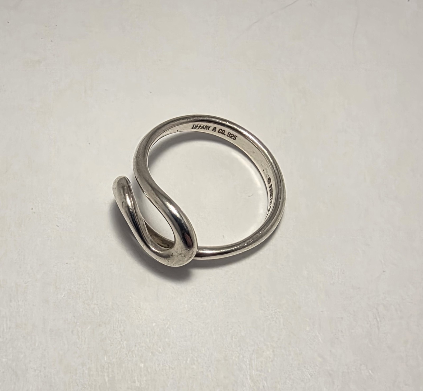 Tiffany & Co. Ring Vintage Elsa Peretti Open Wave Band Ring in Sterling Size 6