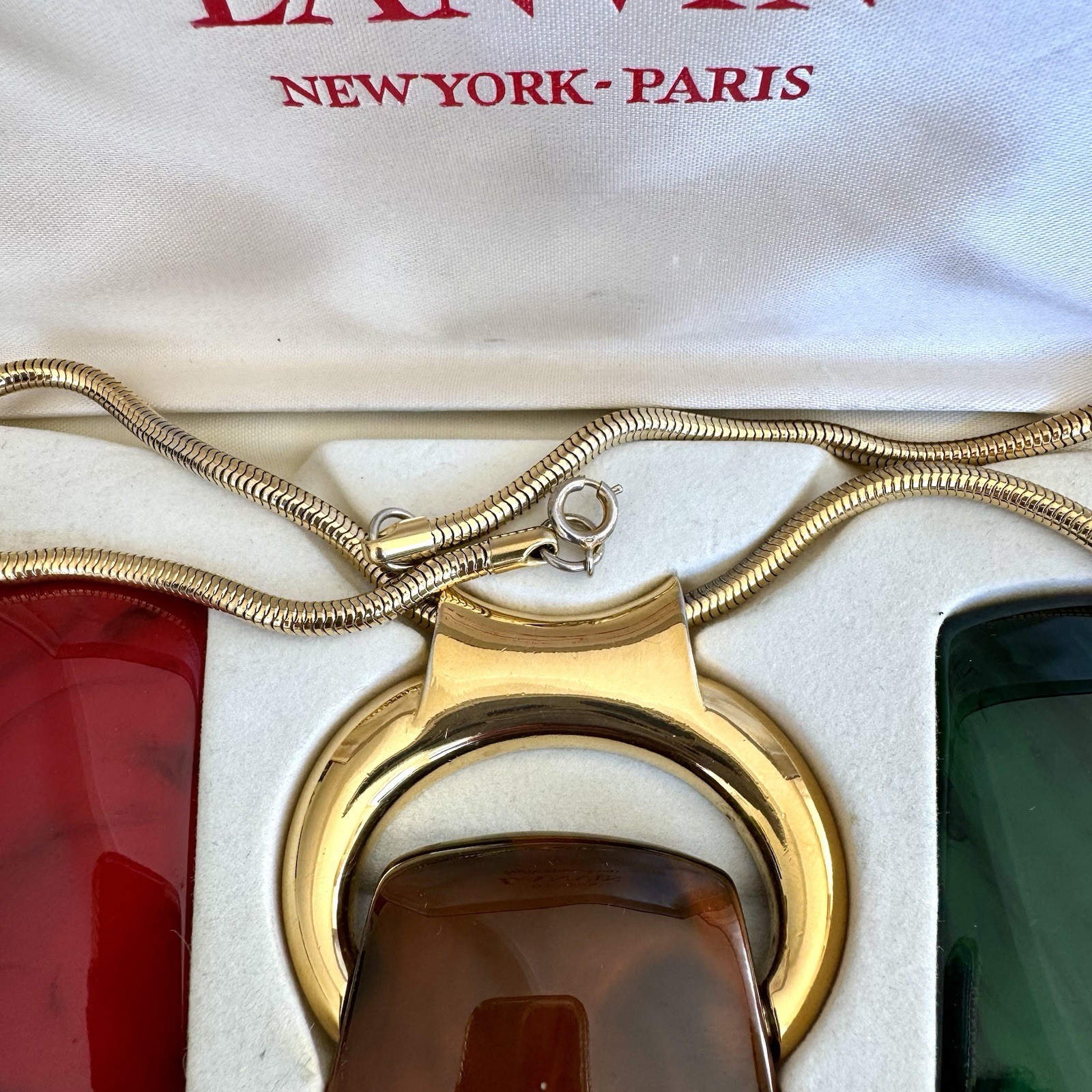 1970’s LANVIN Bijoux Paris “KEIRA” Interchangeable Lucite Pendant Necklace Set