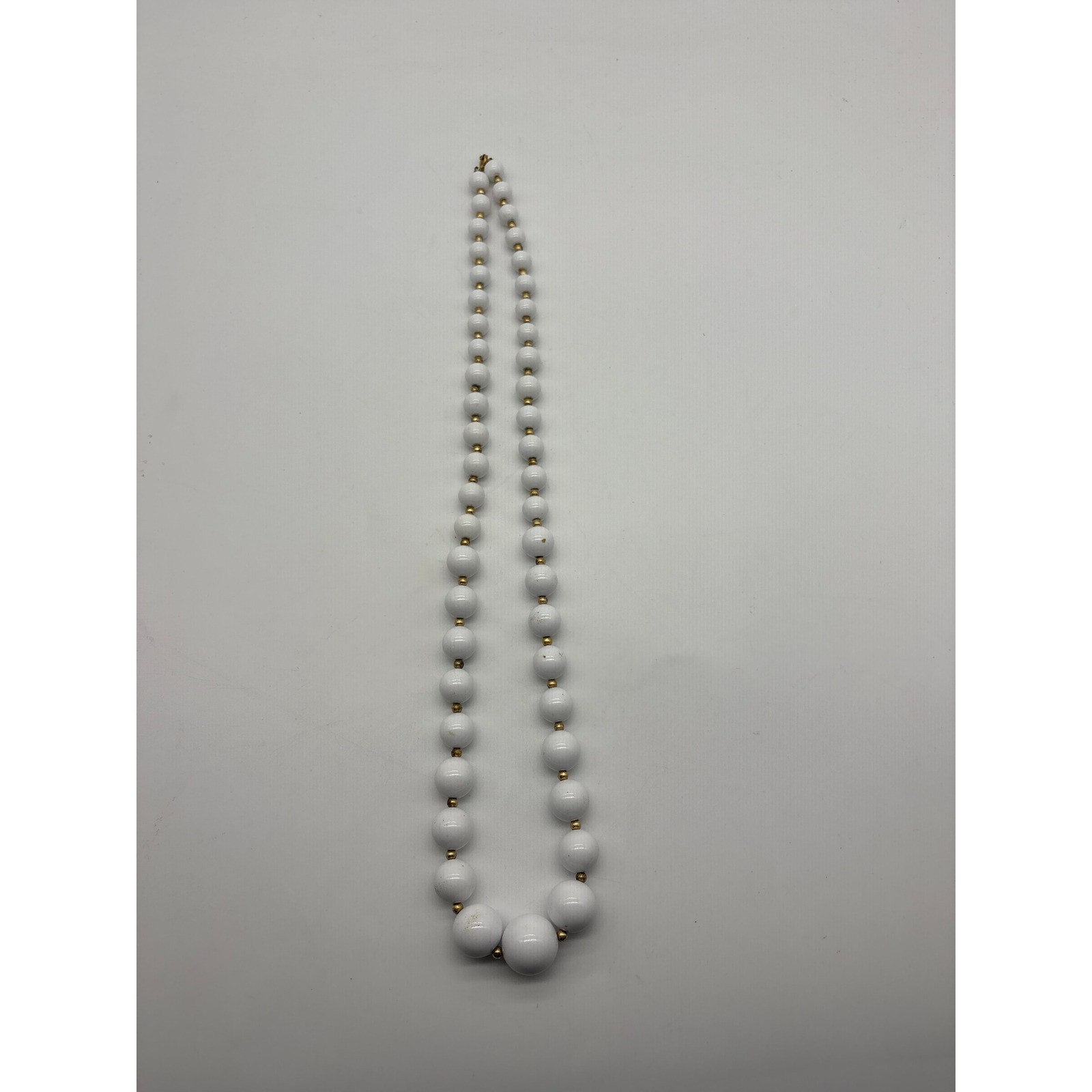 Vintage White Graduated Bead Necklace Gold Tone Spacers 28 Inch J885