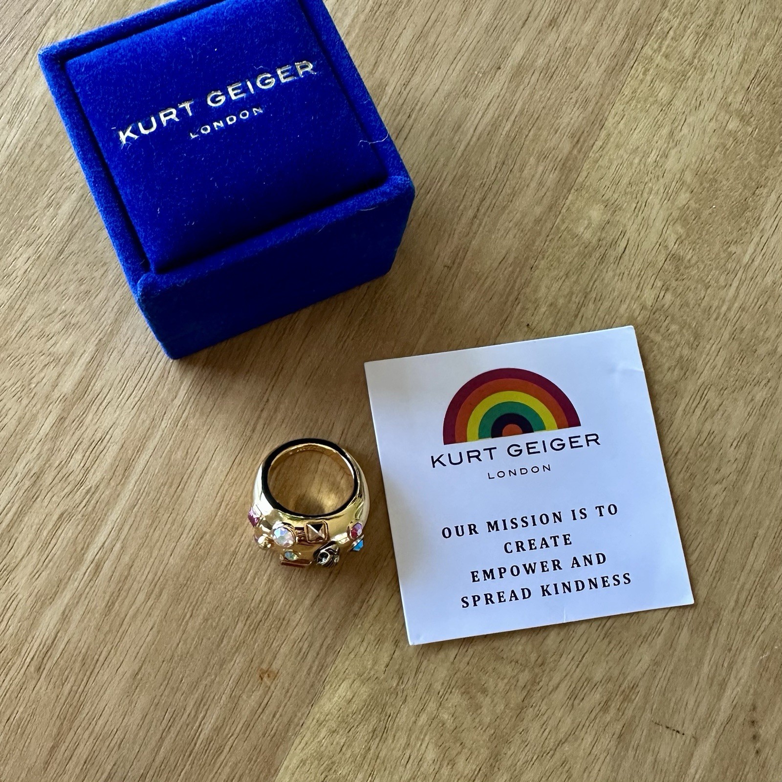 Kurt Geiger London Crystal Dome Cocktail Ring Sz 6.5