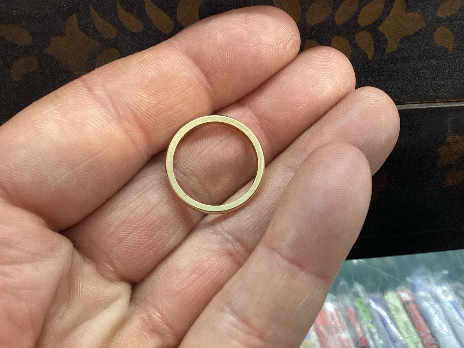 Vintage 14K solid Gold Artcrafted Wedding band