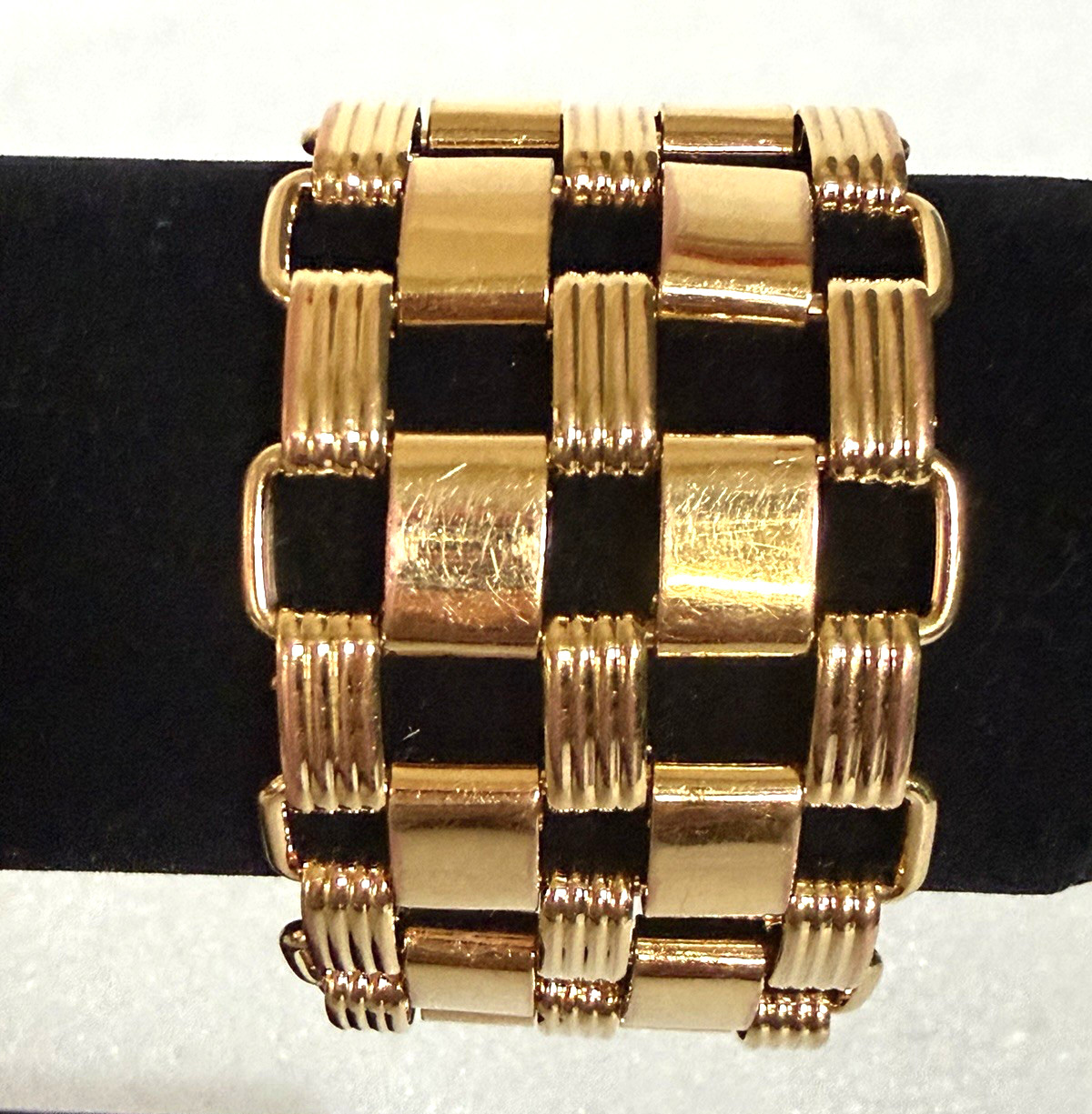 J. CREW Signed: Gold Tone Link Statement Wide 7″ Bracelet Fold Over Clasp