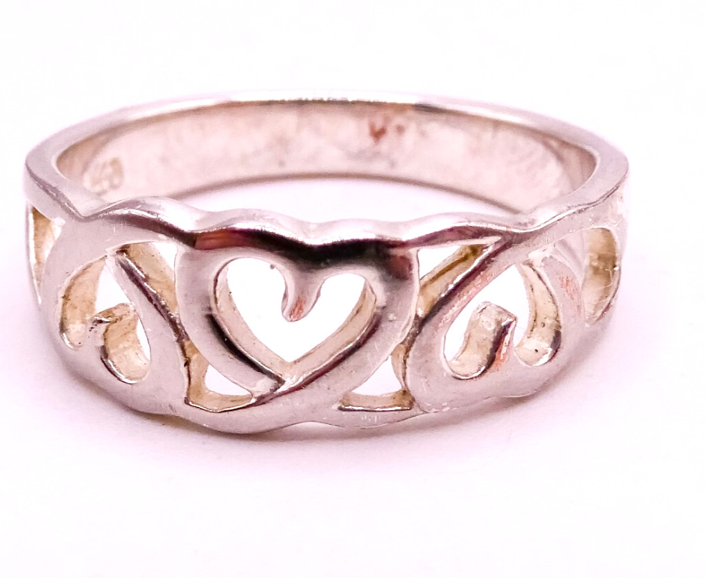 Retro Sterling Silver Love Heart Ring Band Filigree Cutout Open Size 7.5