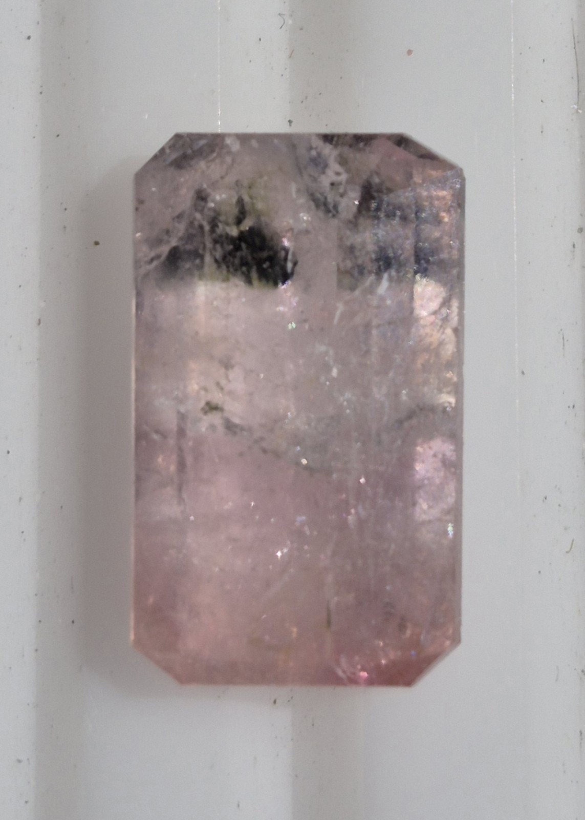 BICOLOR PINK TOURMALINE WITH BLACK STAINS 4.82CT