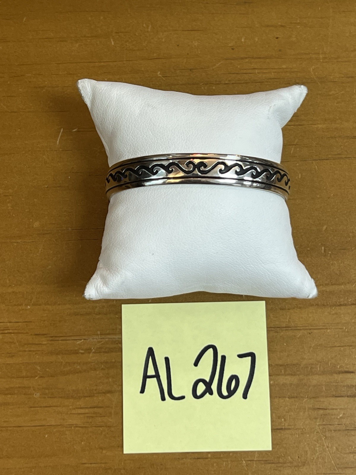 Early Tommy Singer T&R Sterling Silver Signed Bracelet Navajo Waves