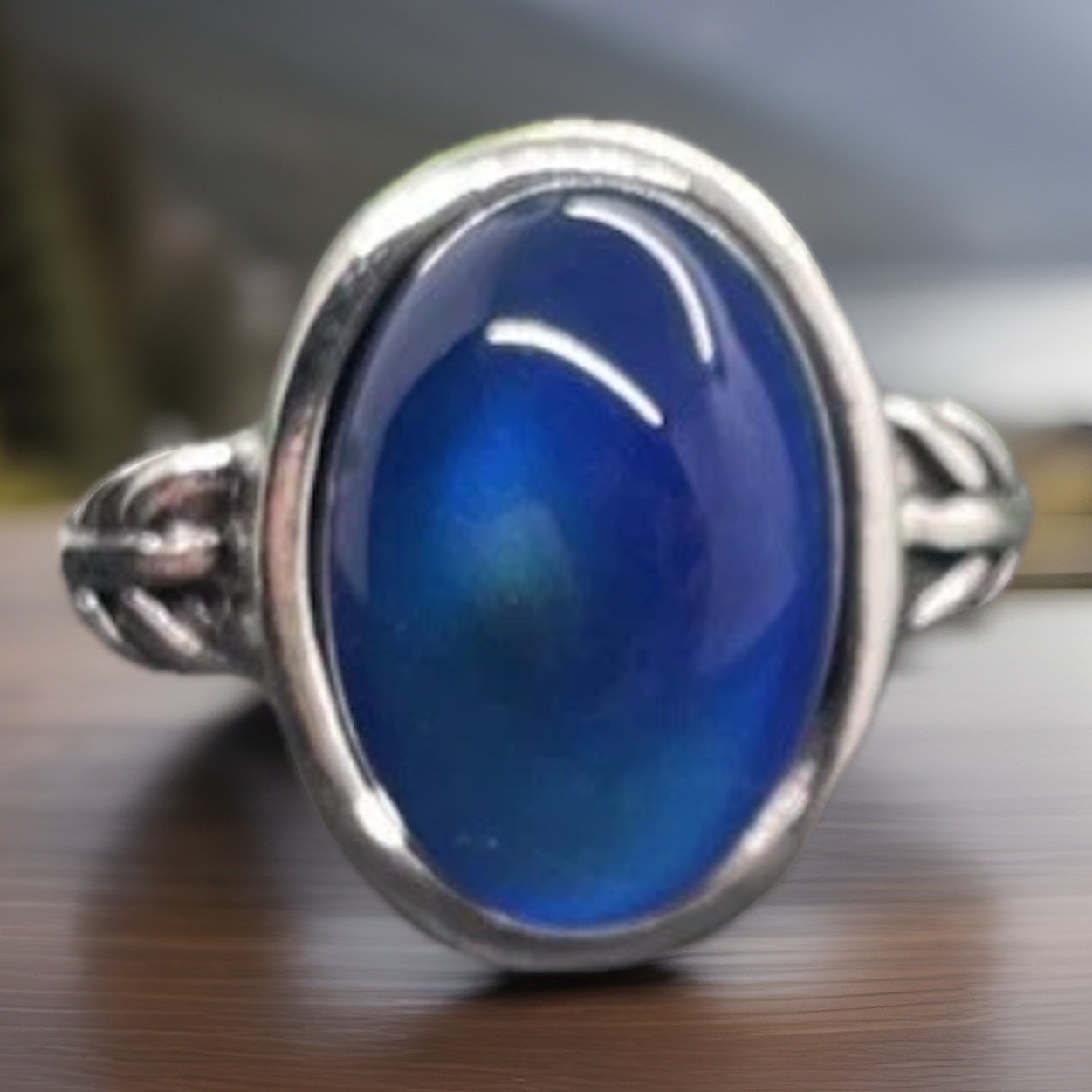 Silver-tone Mood Ring Color Change And Chart Size 9 New Free Ship C444 C445
