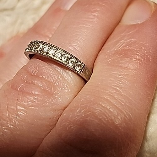 • FZN Fuzion Creations CN 925 Multi-Stone Sterling Silver Thin Ring Size 7