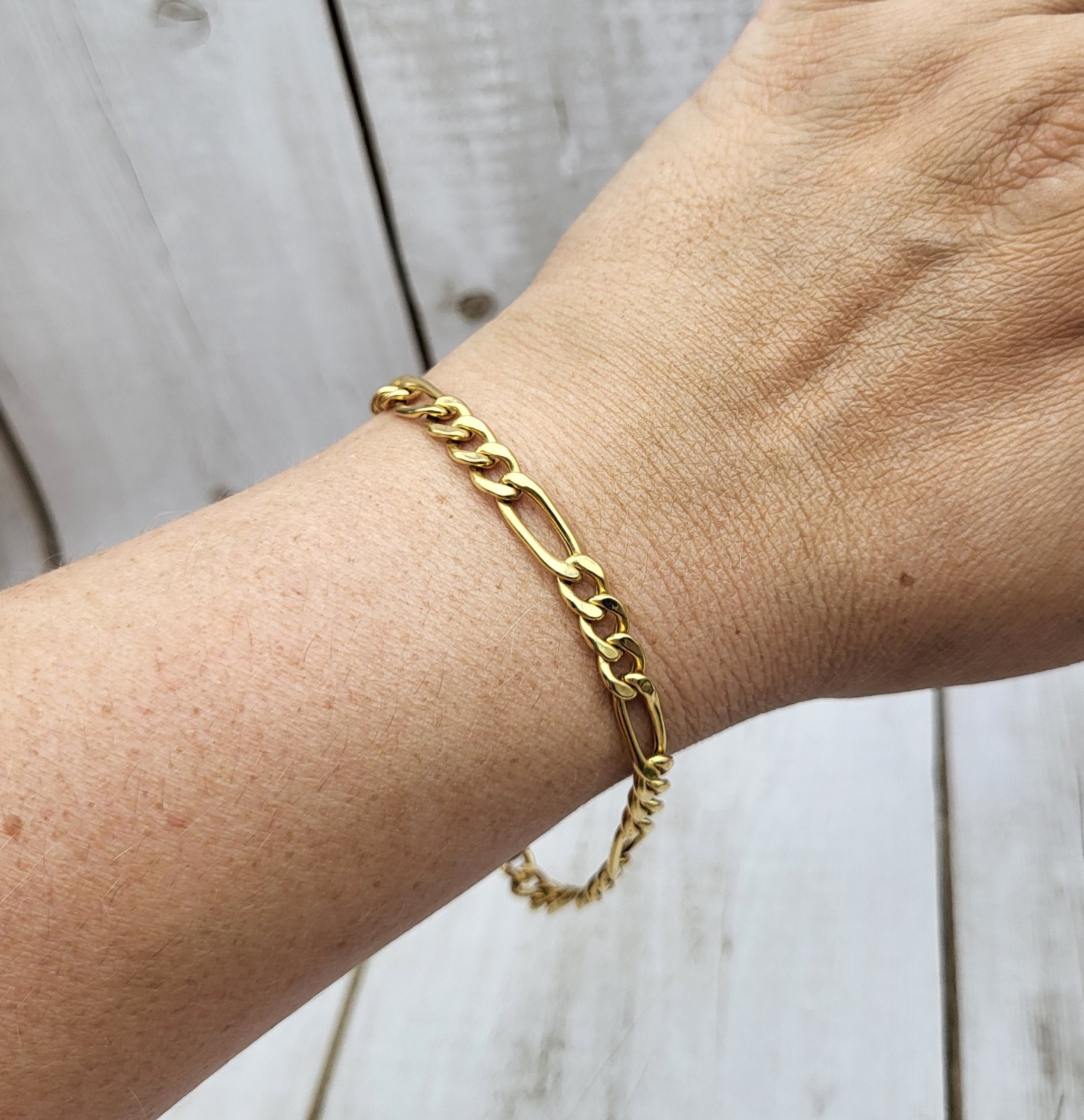Mans 10K Yellow Gold Italy 9″ Long Figaro Bracelet or Ladies Anklet