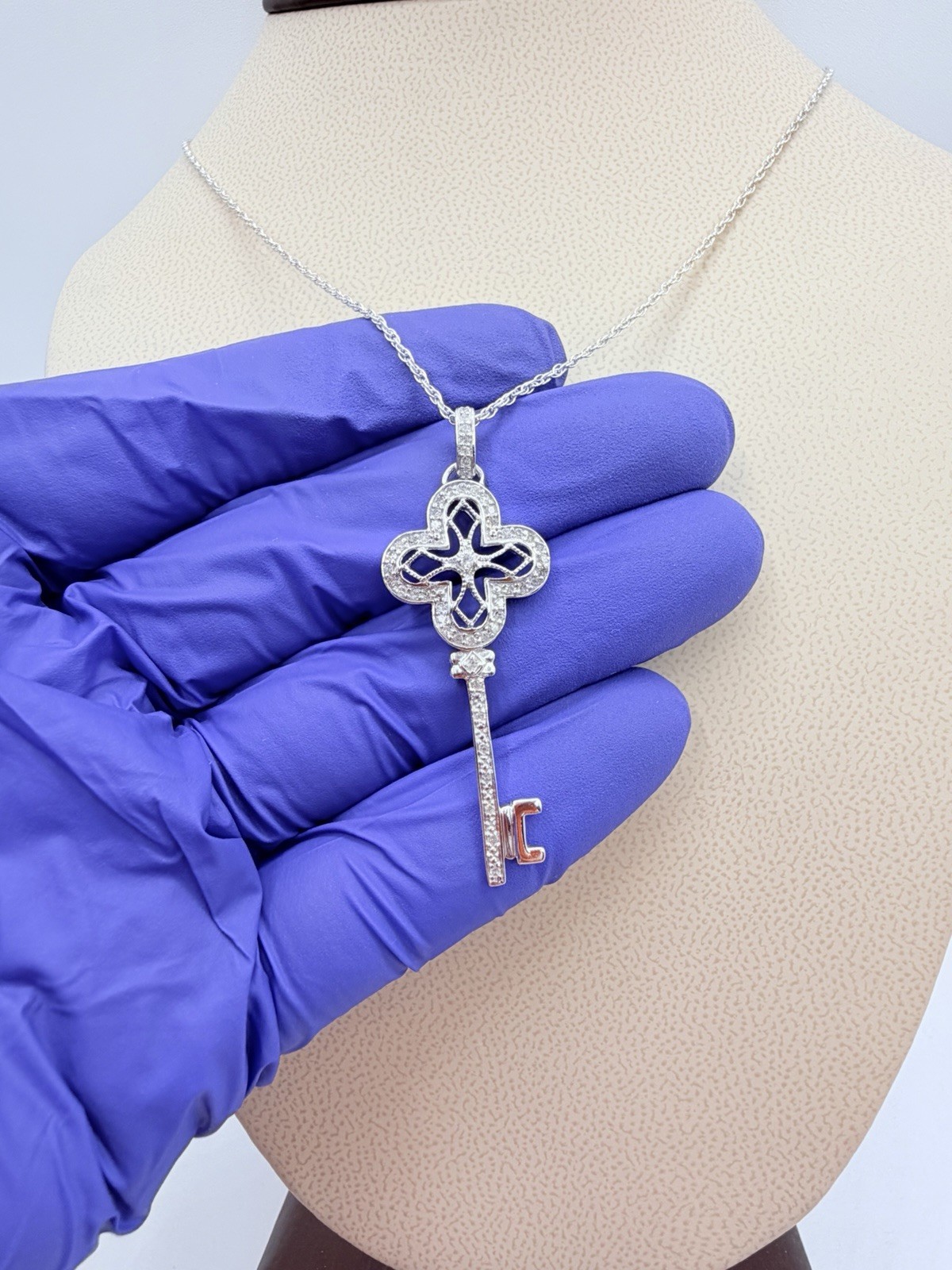 925 Sterling Silver Diamond Key Necklace 2” Pendant 18” Chain 0.21ct Natural