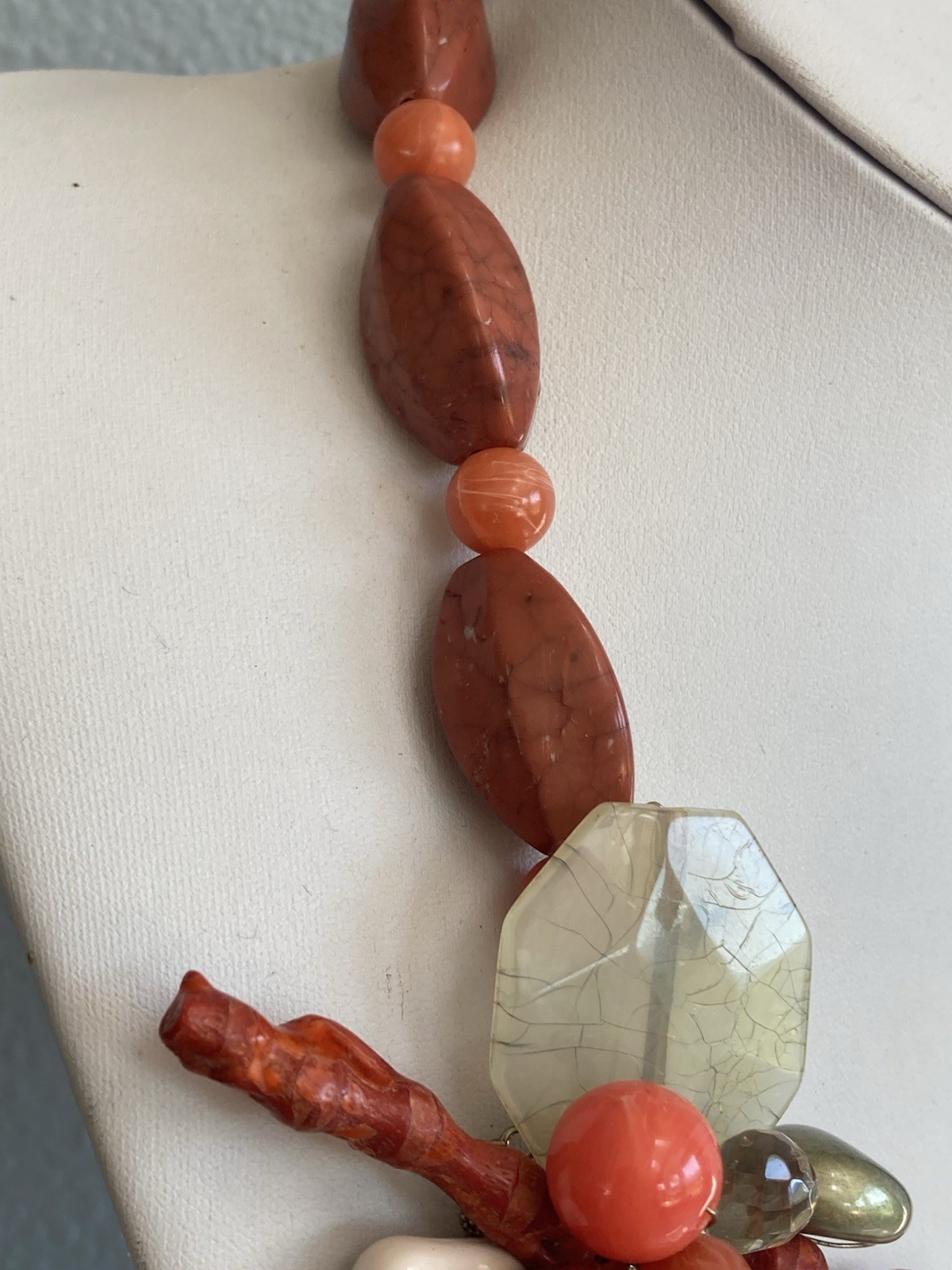 Chunky Mermaidcore Necklace Coral Bead Acrylic Signed Lydell NY Beach 24″
