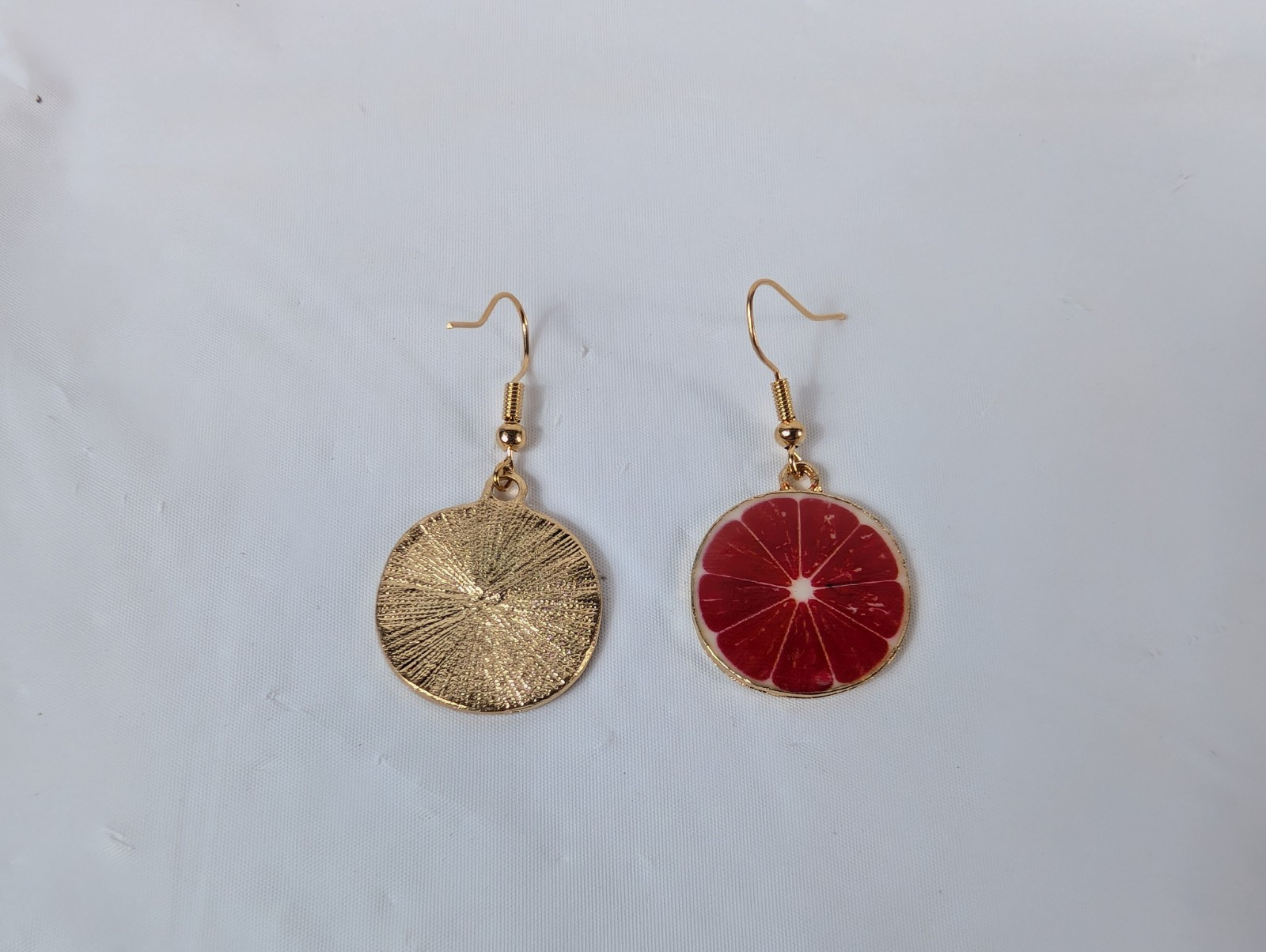 Hook Drop Dangle Pierced Earrings Gold Tone Grapefruit Summer Fruit Food Fun