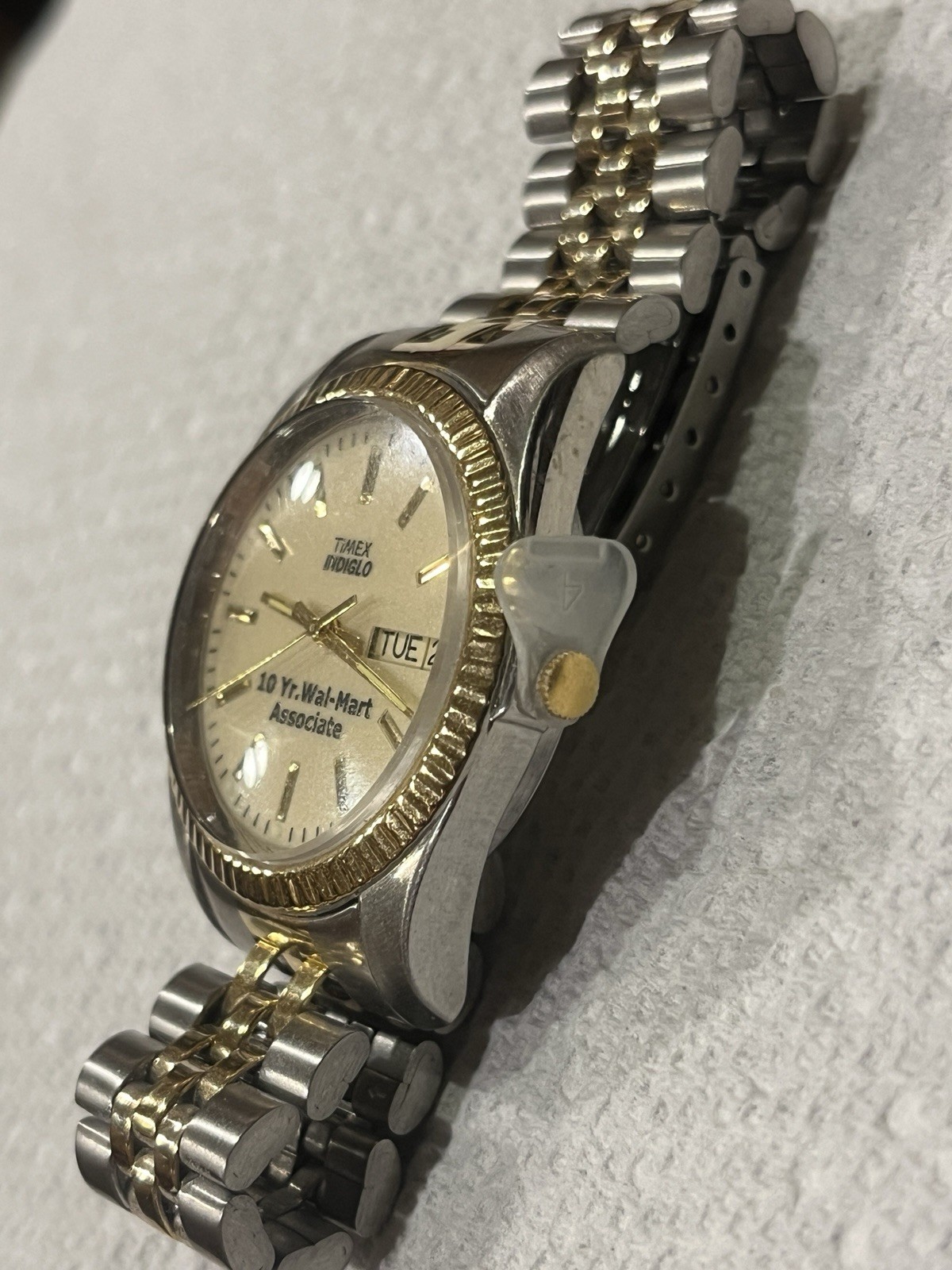 Timex Indiglo Day Date Gold Tone Fluted Bezel Walmart 10 Years Associate Watch