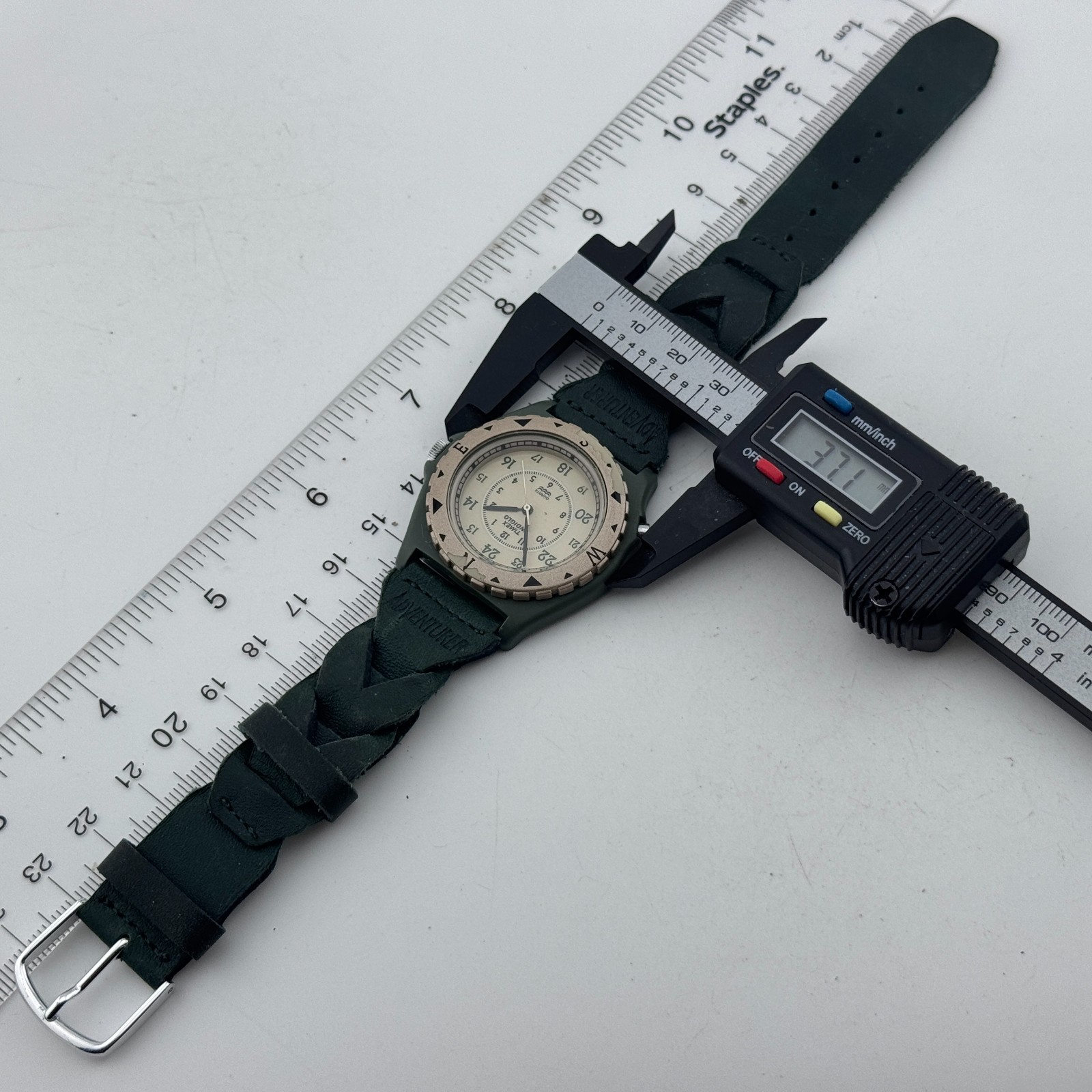 VTG Timex Quartz Watch Men Rotating Bezel Military Dial Beige Green New Battery