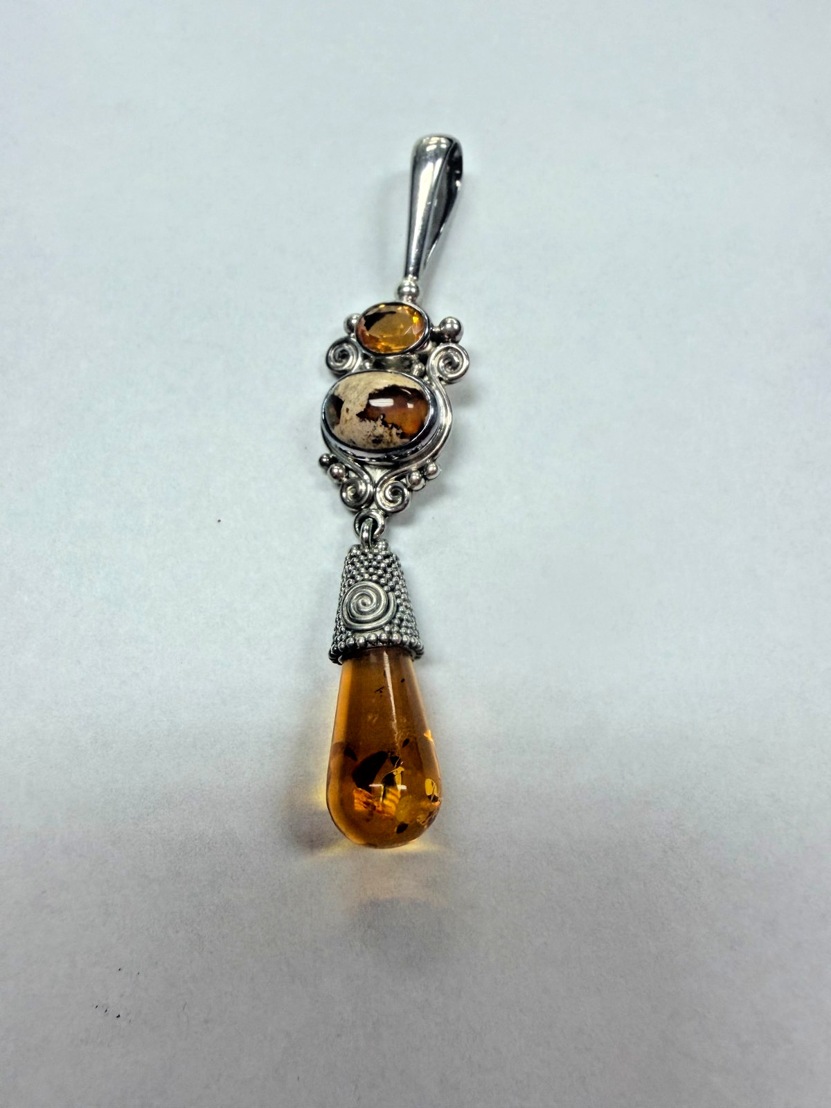 SAJEN Sterling Silver Pendant with Amber Stones [076DuW]