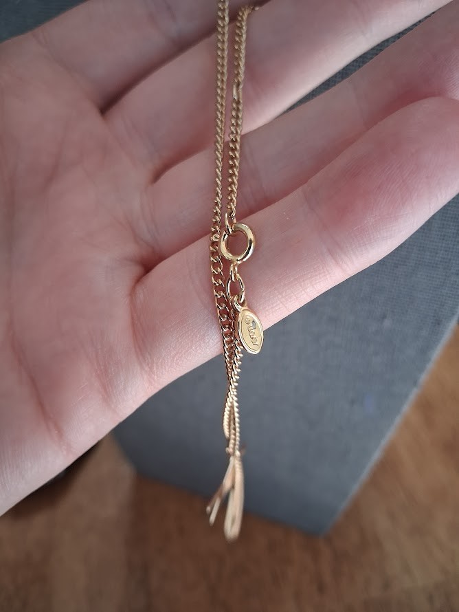 15 inch Avon Star necklace