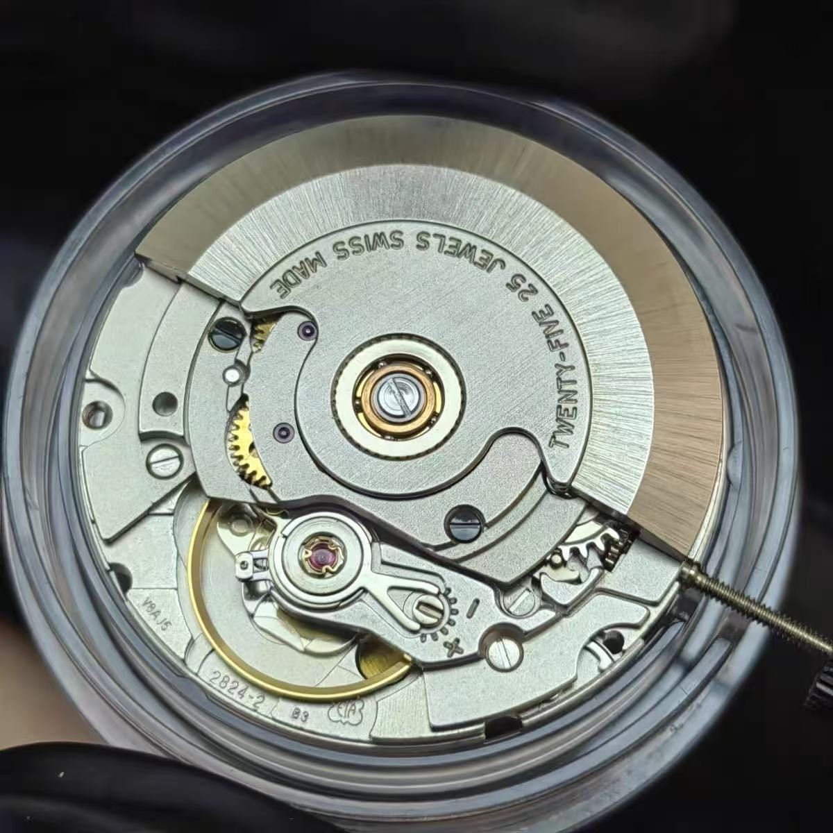 1PC Original Swiss Made ETA2824-2 Mechanical Movement Date At 3 Automatic Ronda