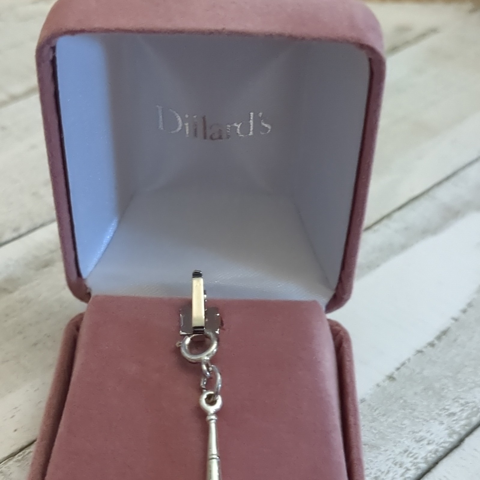 Silver Tone Metal Eiffel Tower Dangle Charm Lobster Clasp Travel Paris No Stone