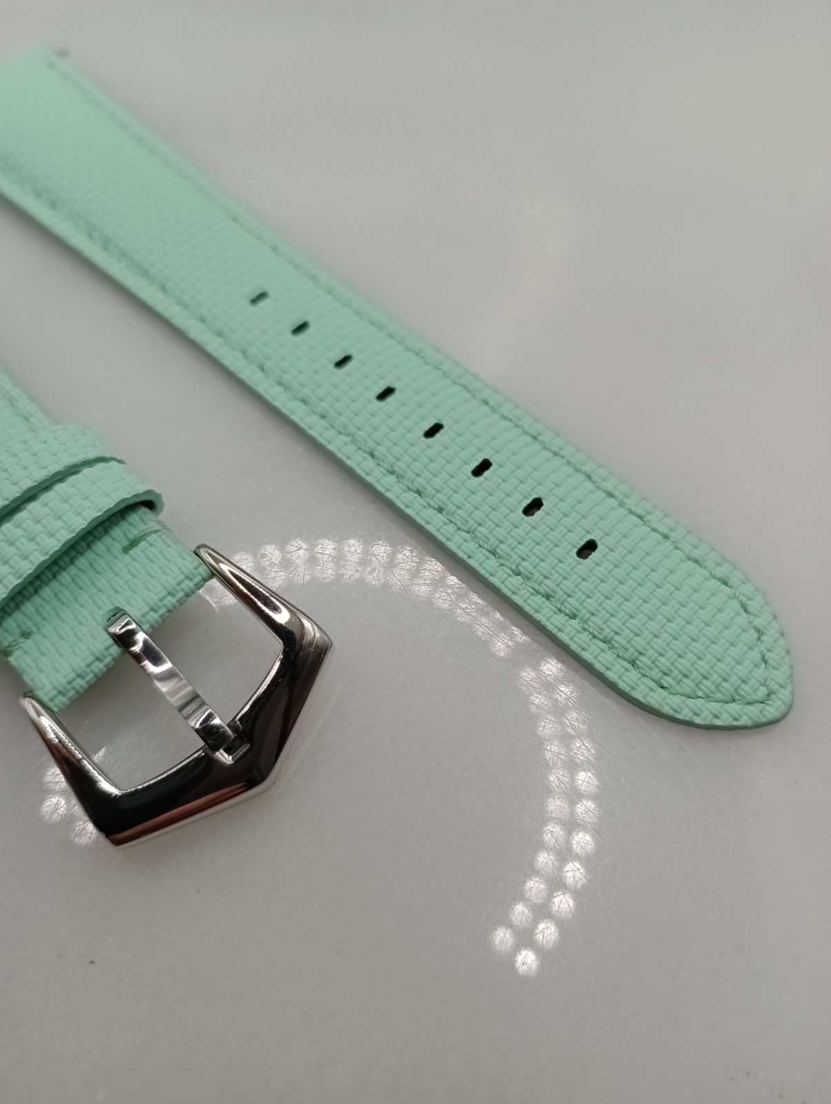 New 20mm Watchgecko Premium FKM Rubber Green Watch Strap Quick Release 6B447
