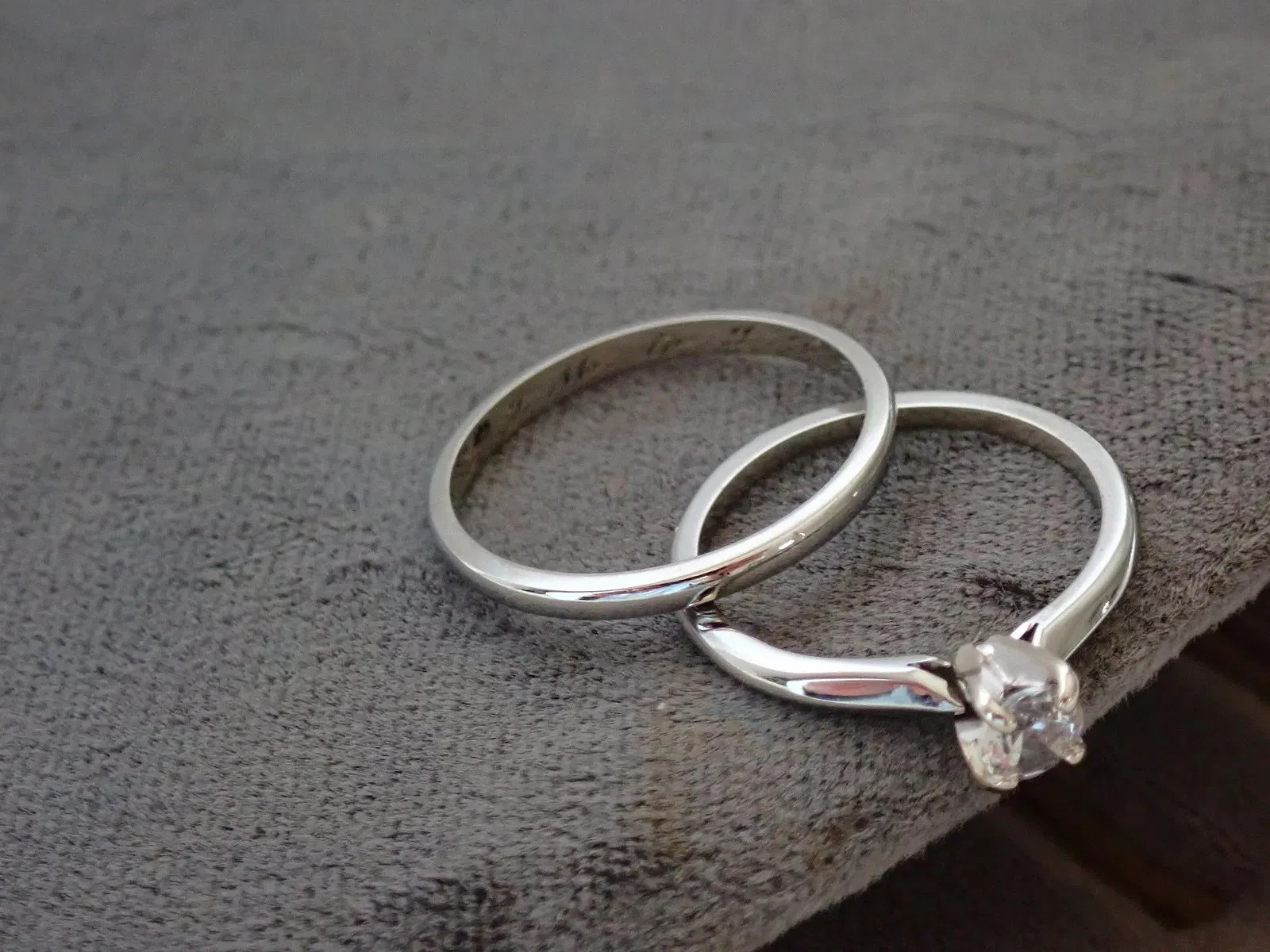 Diamond Ring Size 5 1/4. Band Size 7 1/2. 4.3 mm 18K – 3.7 Grams
