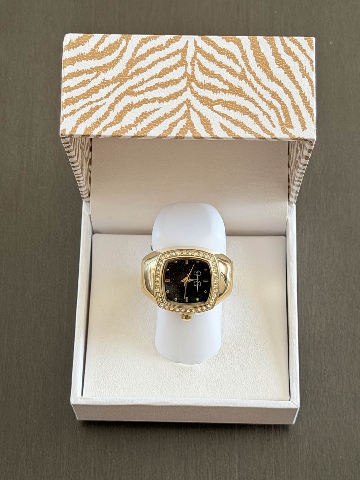 Jessica Simpson Gold Tone Stretch Fit Glitter Ring Watch Square Frame One Size