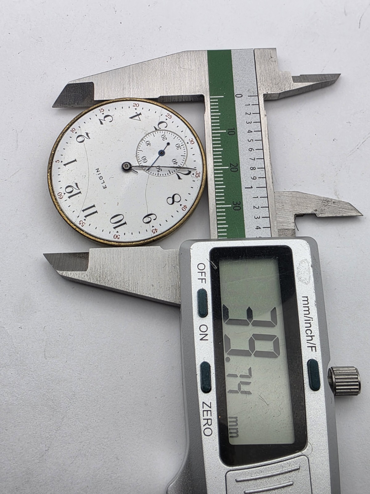 Vintage ELGIN 15 Jewel 39.7mm Pocket Watch Movement + Dial Lot 508