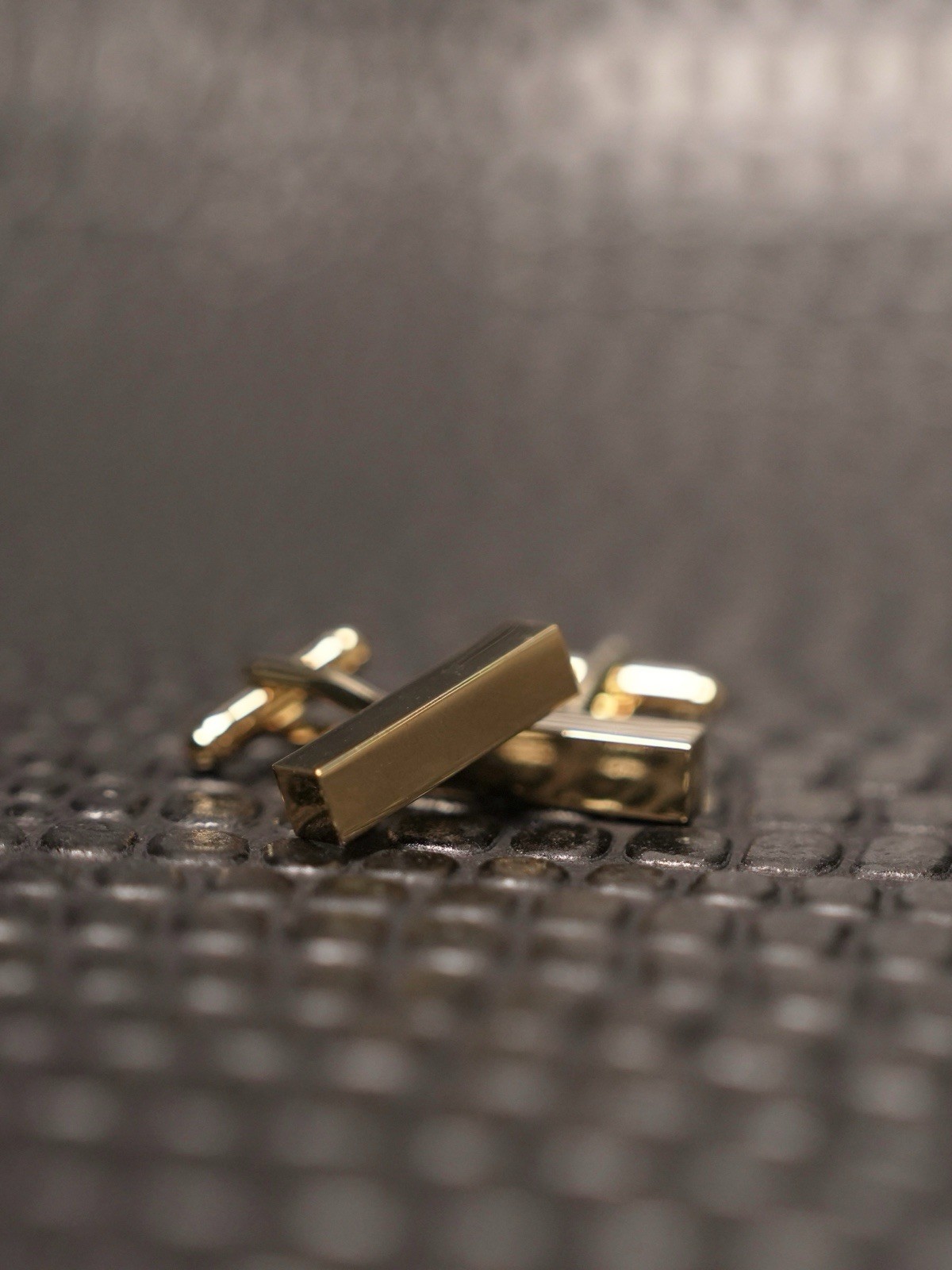 Gold Bar Cufflinks: Minimalist Brass Men’s Jewelry