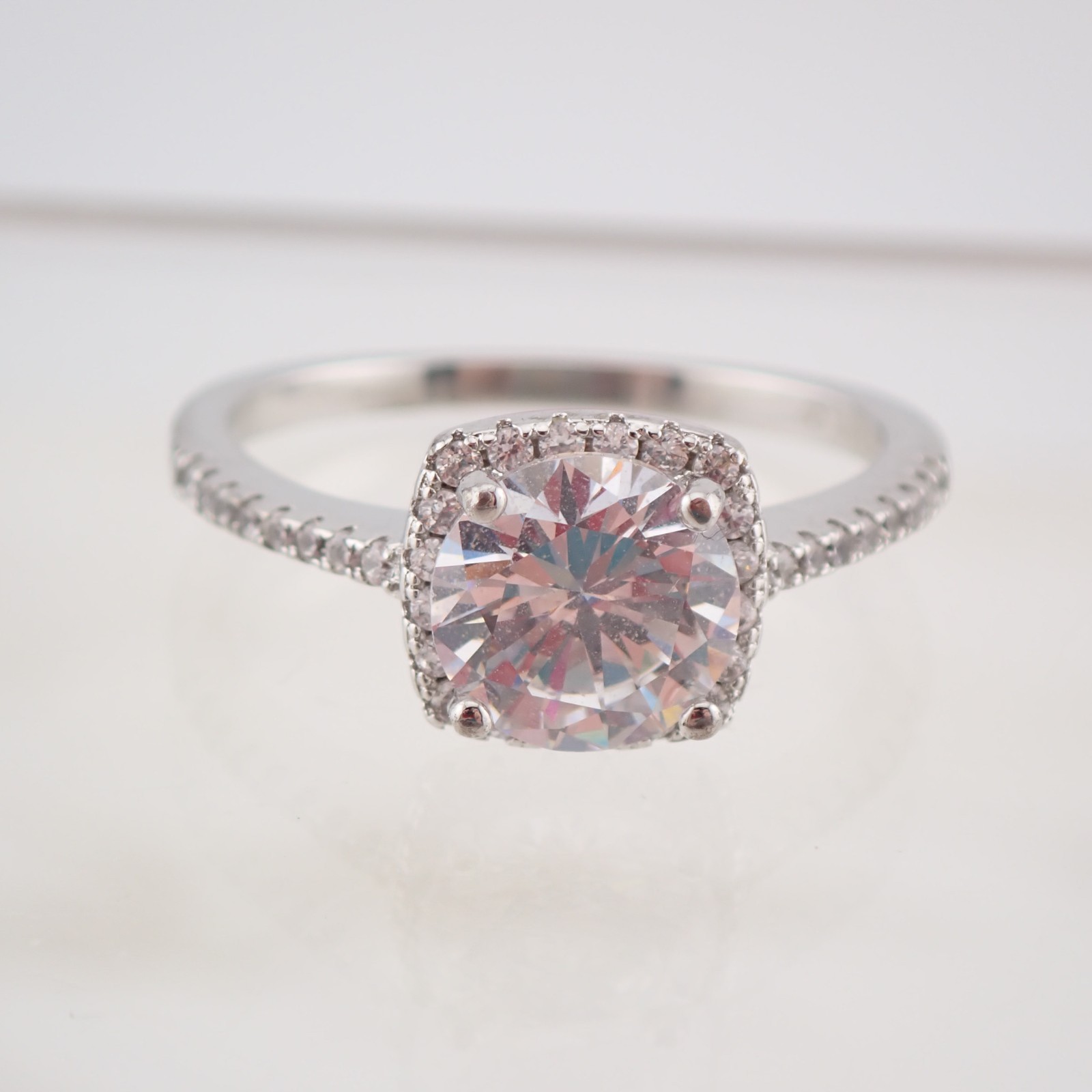 Vintage Sterling Silver CZ with Accents Size 8.75 Ring Weighs 3.2 grams